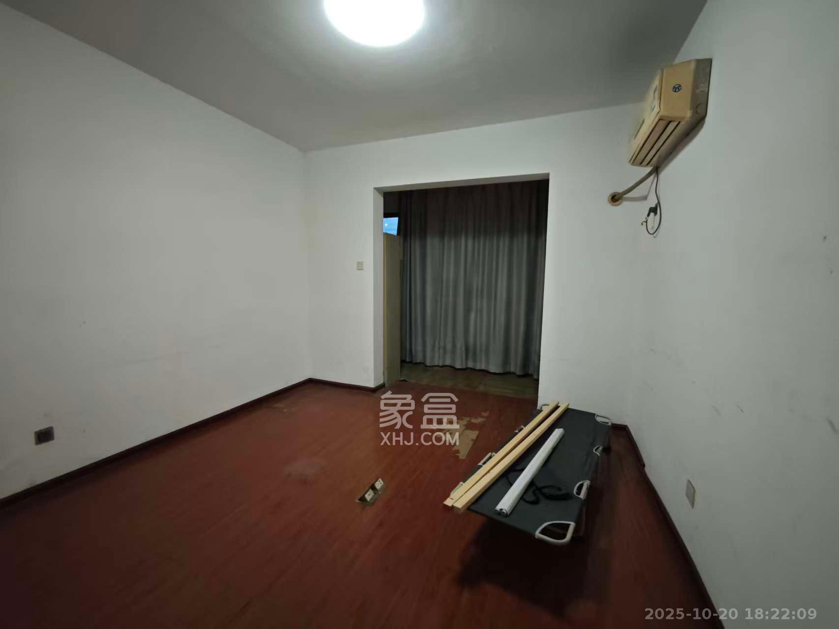 中域蓉城 4室2厅2卫 4500.0元/月 中域蓉城 4室2厅2卫 4500.0元/月室内图