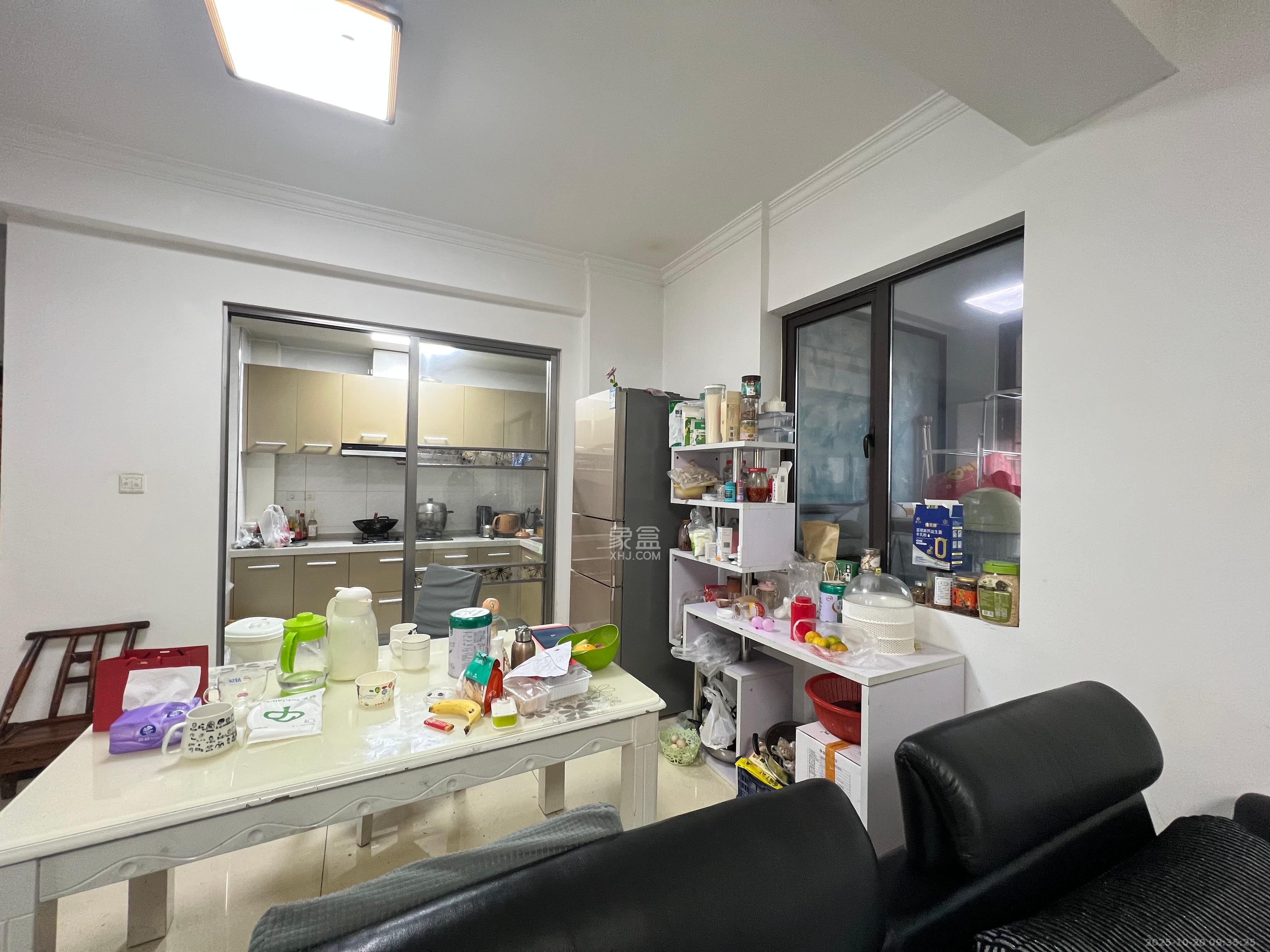 钰龙天下二期(钰龙佳园)  4室2厅2卫    2600.0元/月 钰龙天下二期(钰龙佳园)  4室2厅2卫    2600.0元/月室内图