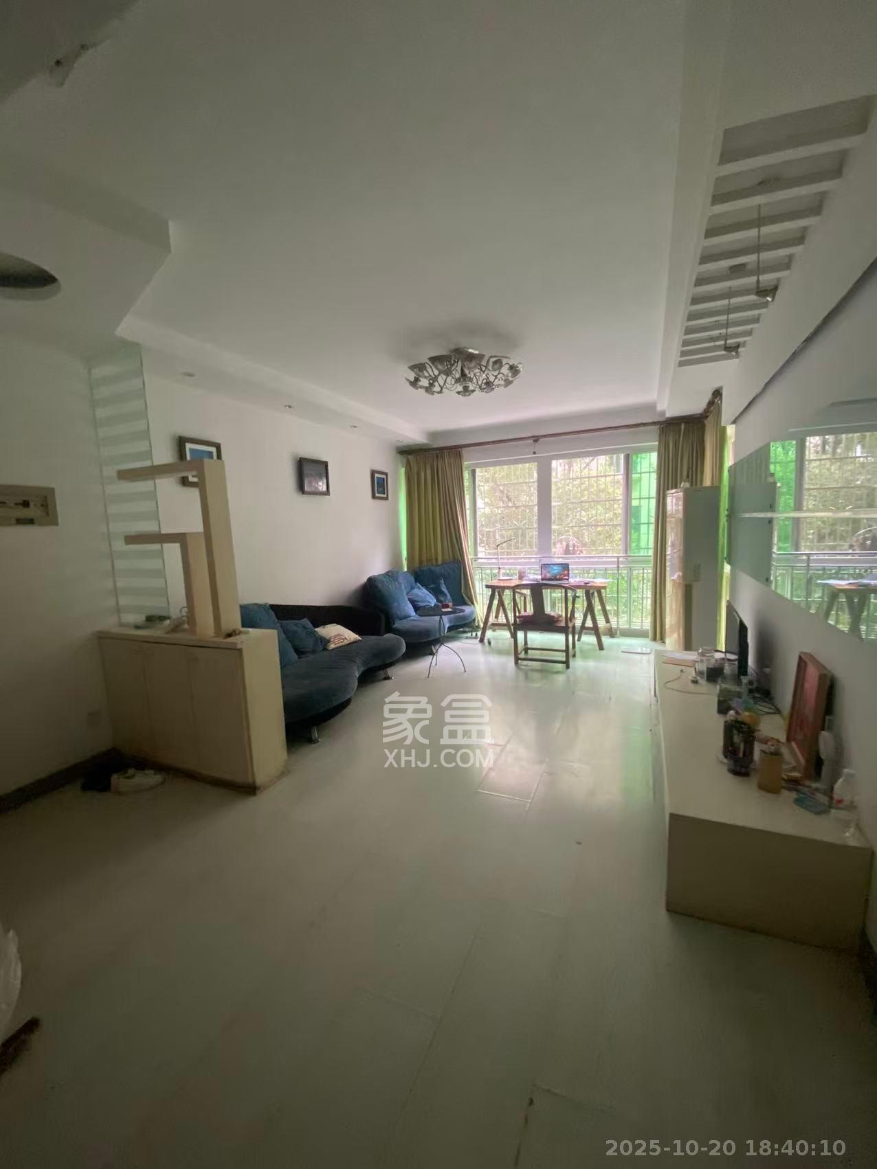 咸嘉新村嘉旺苑 3室2厅2卫 2500.0元/月 咸嘉新村嘉旺苑 3室2厅2卫 2500.0元/月室内图