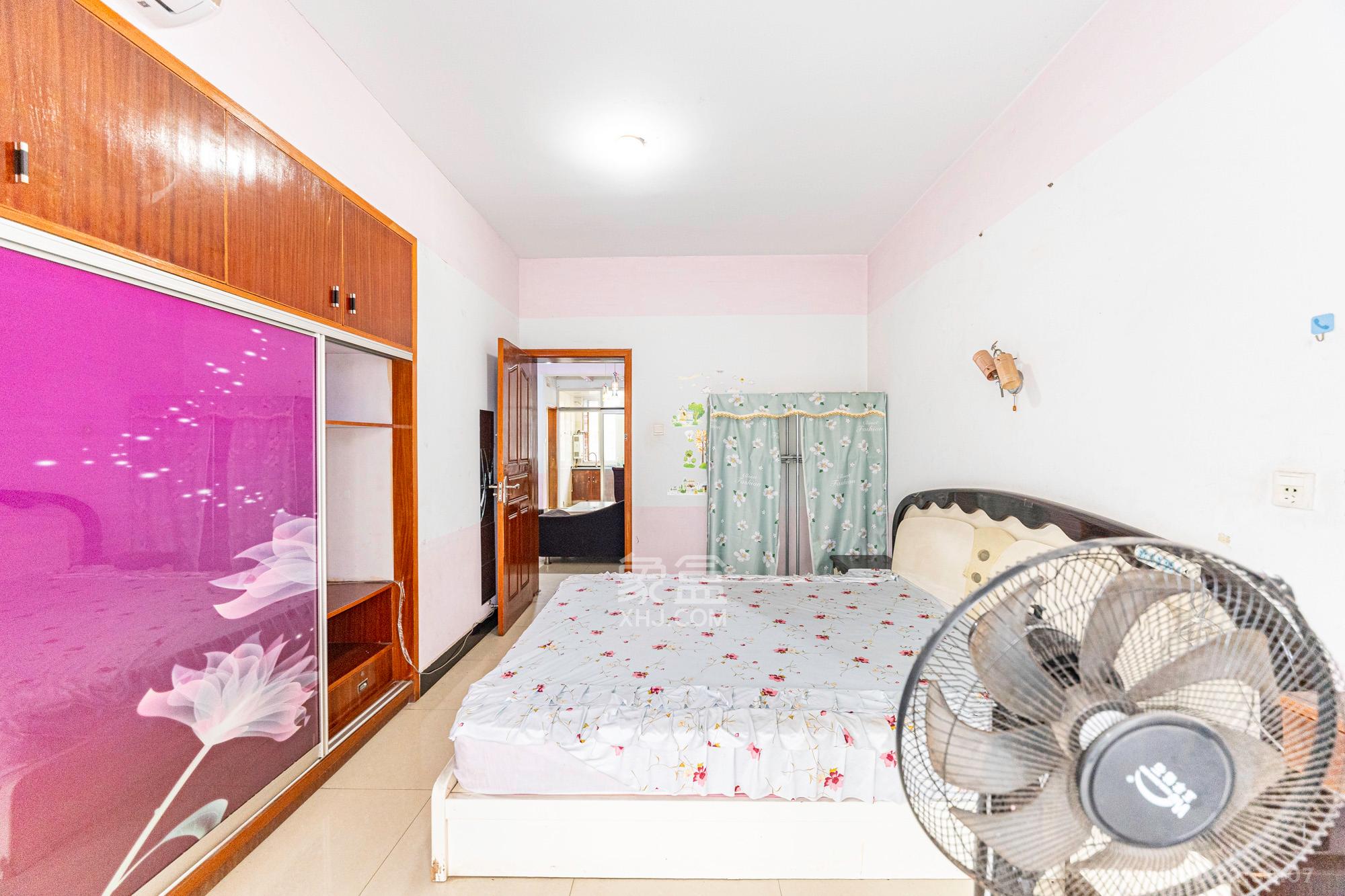 湘绣城  2室1厅1卫    36.0万卧室