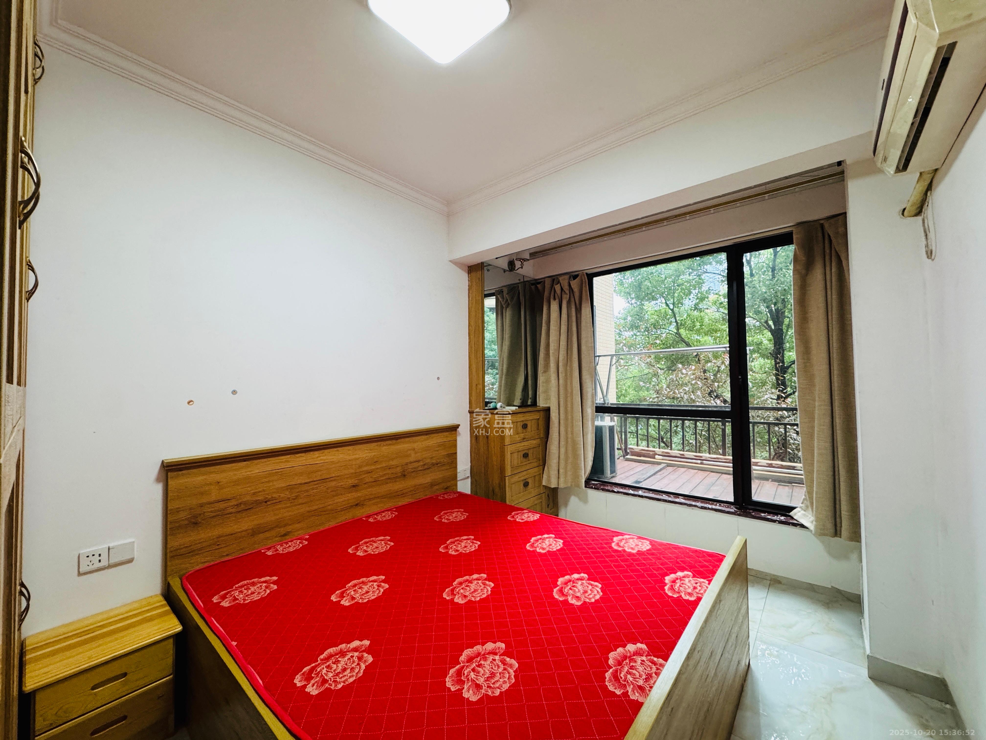 南山雍江汇(滨江国际新城)  4室2厅2卫    4000.0元/月 南山雍江汇(滨江国际新城)  4室2厅2卫    4000.0元/月室内图