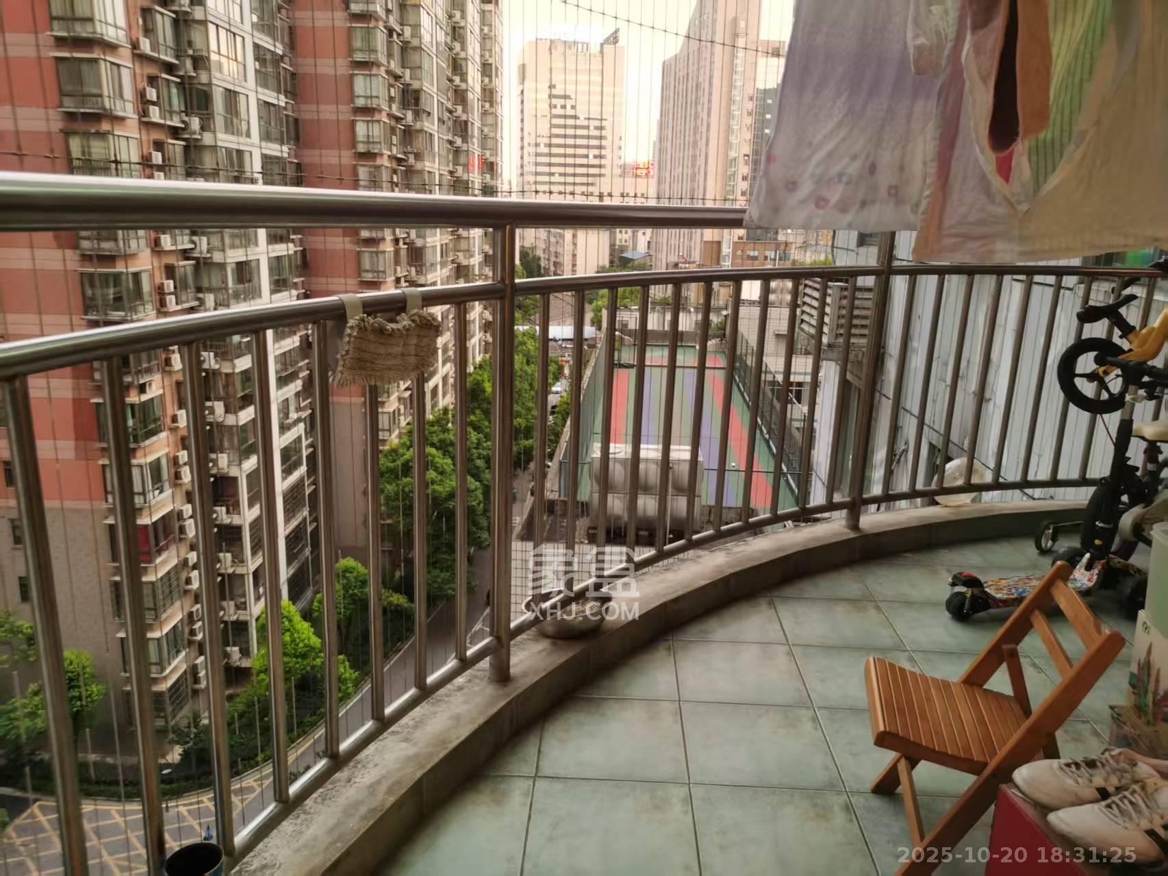 枫丹雅苑(天辰枫丹白露) 4室2厅2卫 6000.0元/月 枫丹雅苑(天辰枫丹白露) 4室2厅2卫 6000.0元/月室内图