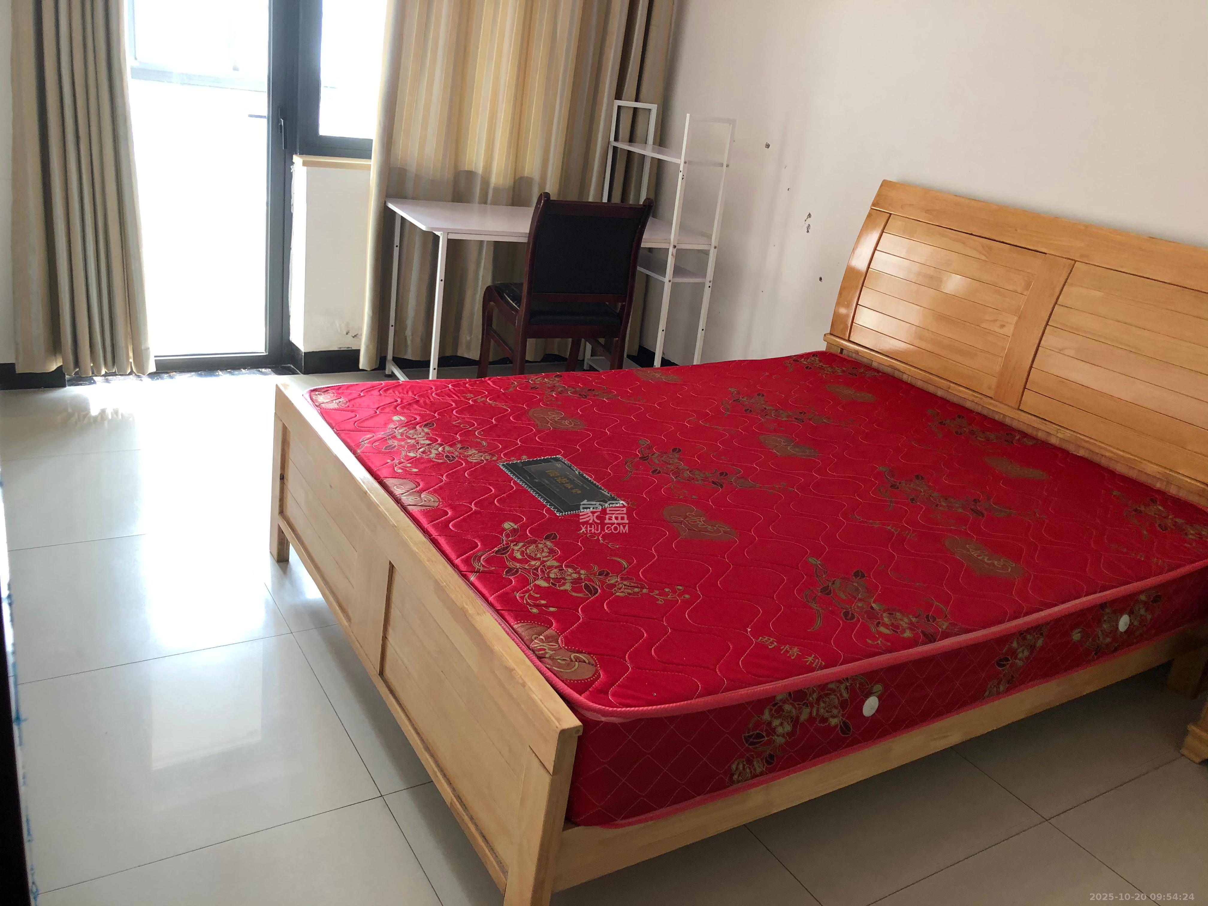 上峰苑(兰亭玥岛) 2室2厅1卫 1800.0元/月 上峰苑(兰亭玥岛) 2室2厅1卫 1800.0元/月室内图