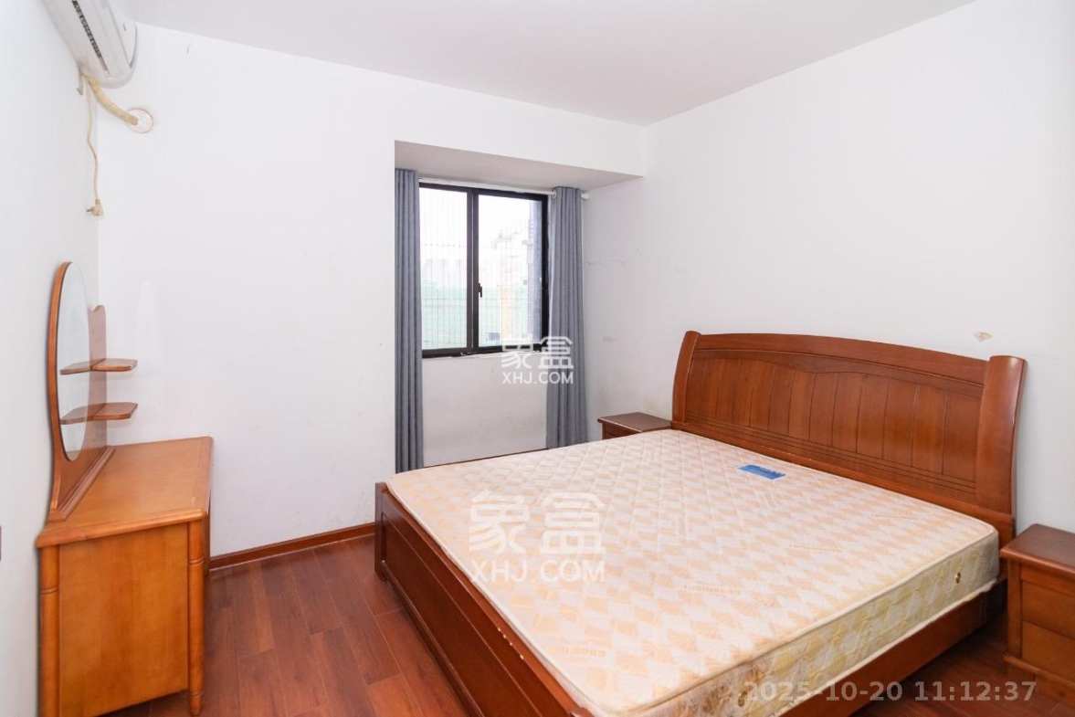 新城国际花都 3室2厅1卫 1800.0元/月 新城国际花都 3室2厅1卫 1800.0元/月室内图