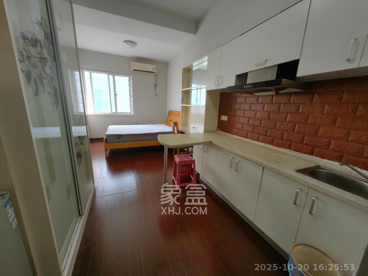 中山大厦（广阔大厦）  1室1厅1卫    1400.0元/月室内图