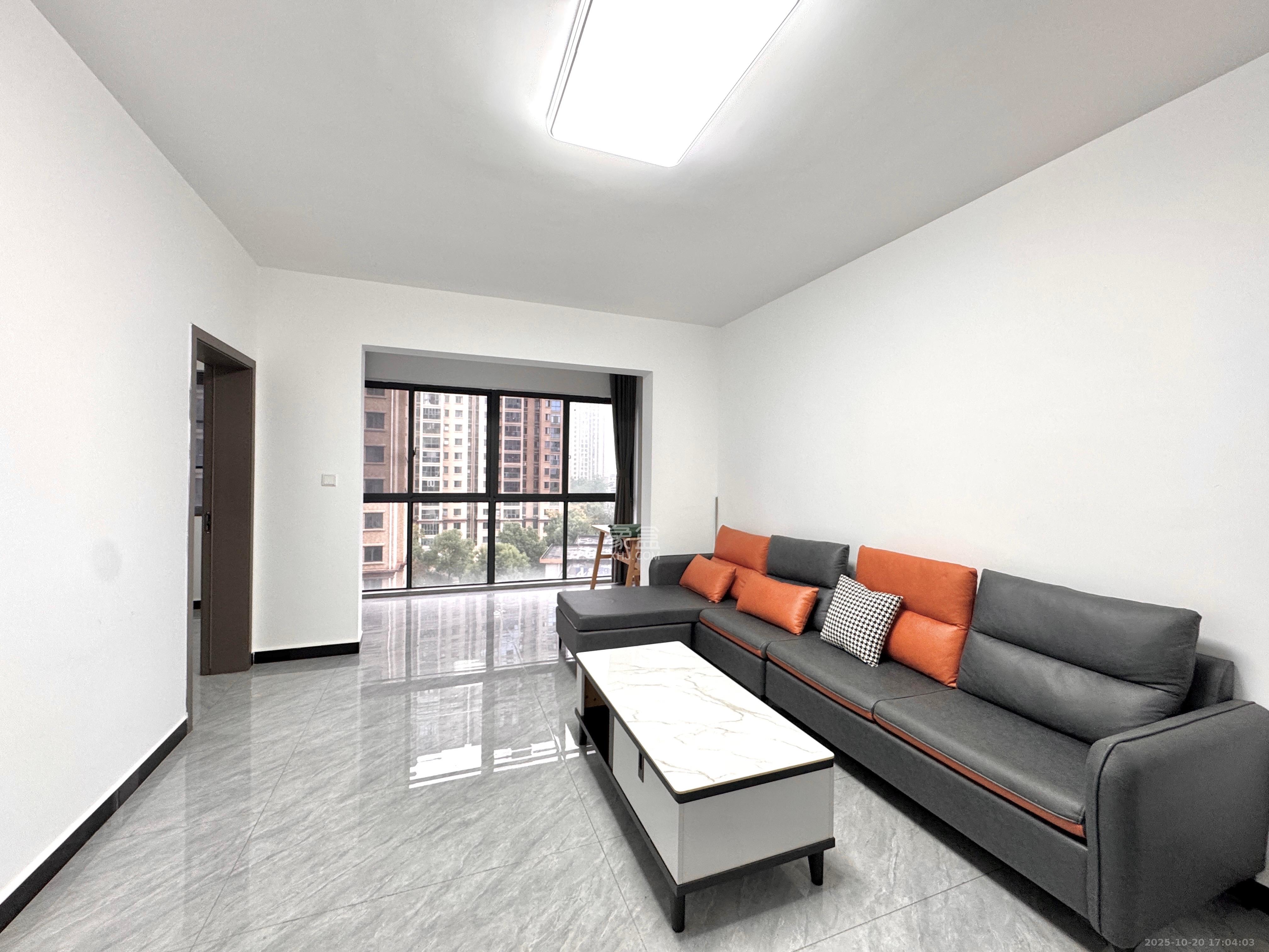 中南红领邦（红星嘉和苑）  1室0厅0卫    2200.0元/月