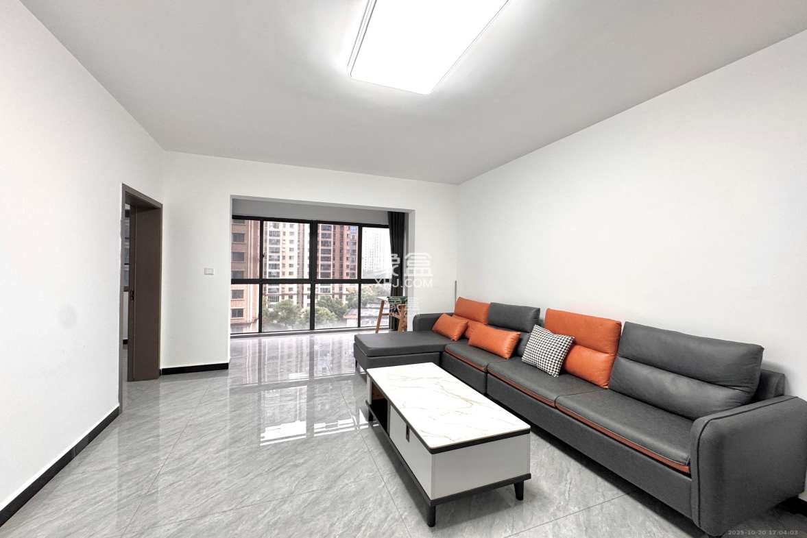 中南红领邦(红星嘉和苑) 1室0厅0卫 2200.0元/月 中南红领邦(红星嘉和苑) 1室0厅0卫 2200.0元/月室内图