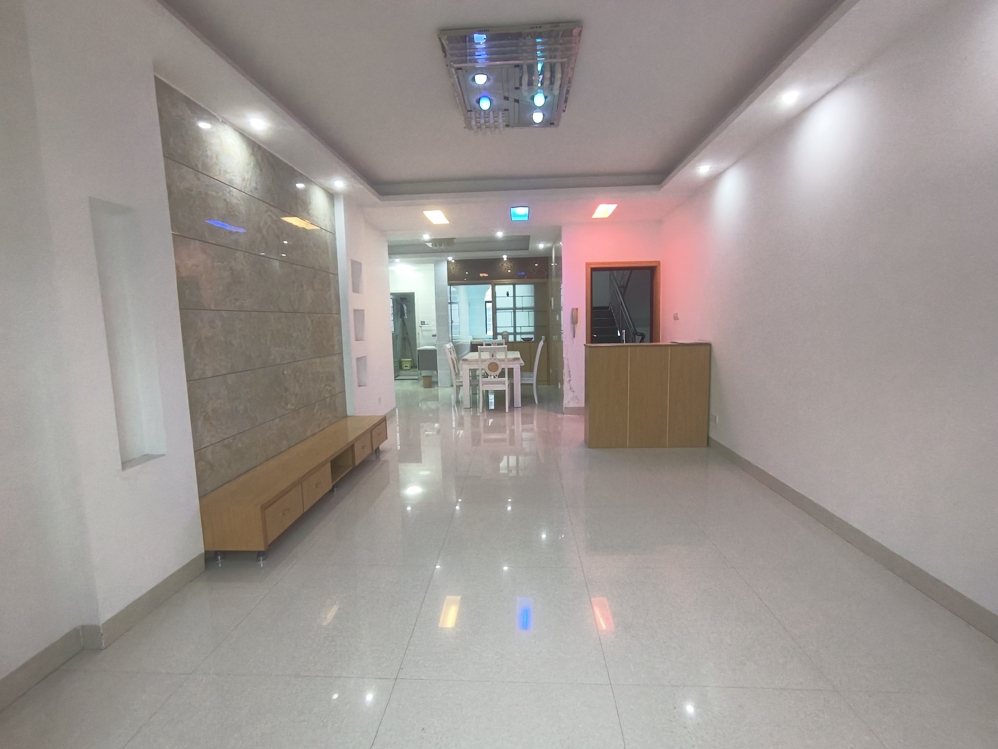 华亿玉锦名城  3室2厅2卫    36.8万