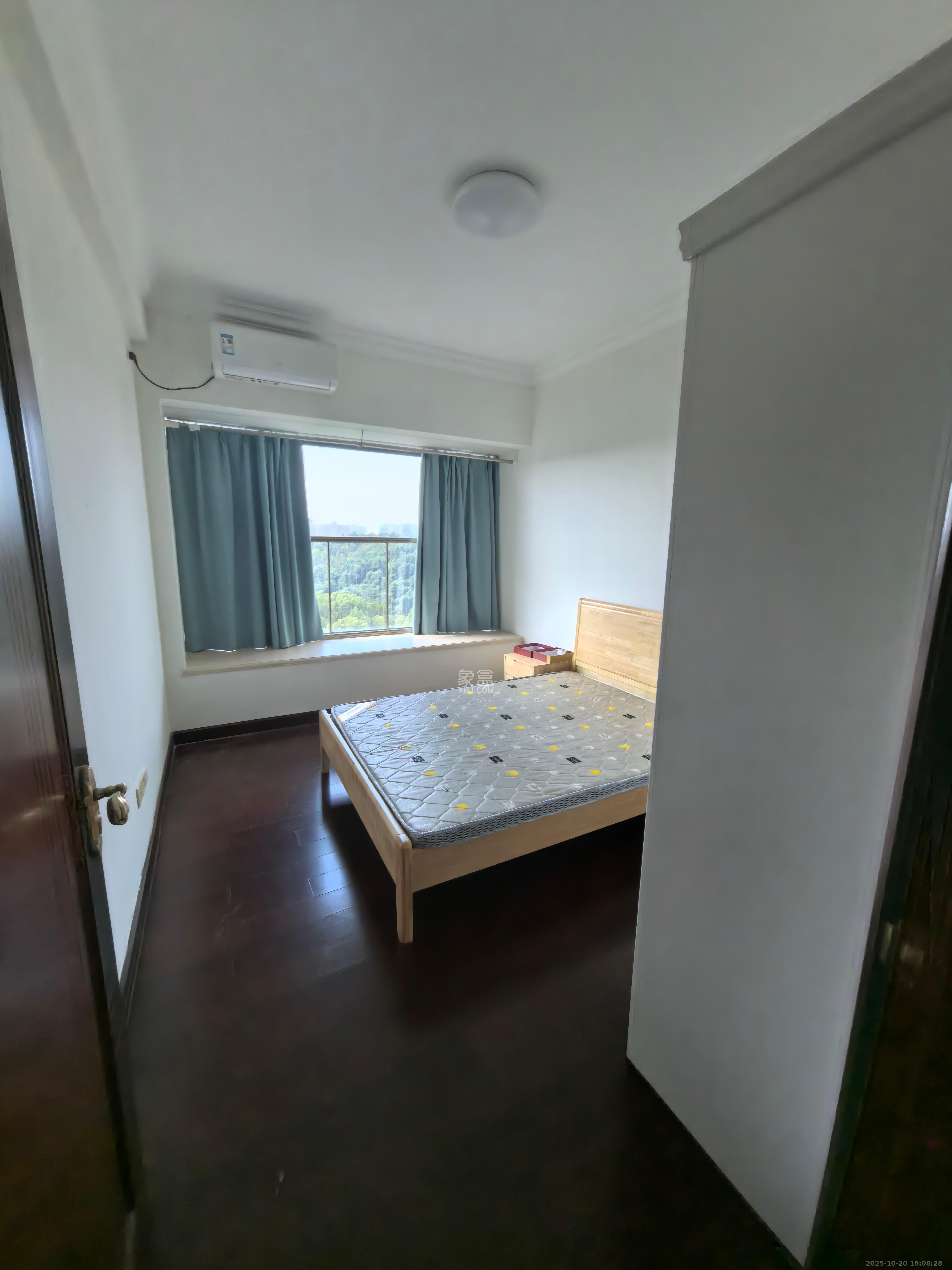 恒大城  4室2厅1卫    3000.0元/月 恒大城  4室2厅1卫    3000.0元/月室内图