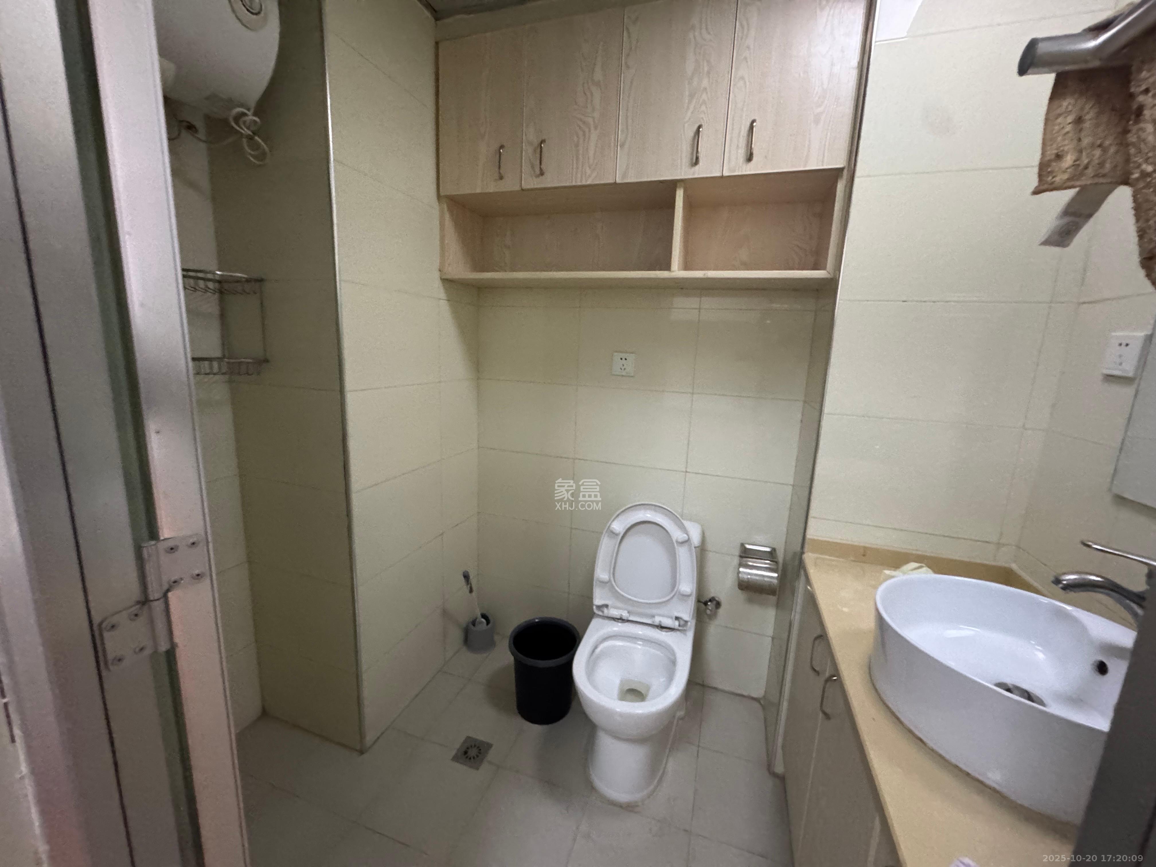 喜盈门范城 1室1厅1卫 1300.0元/月 喜盈门范城 1室1厅1卫 1300.0元/月室内图