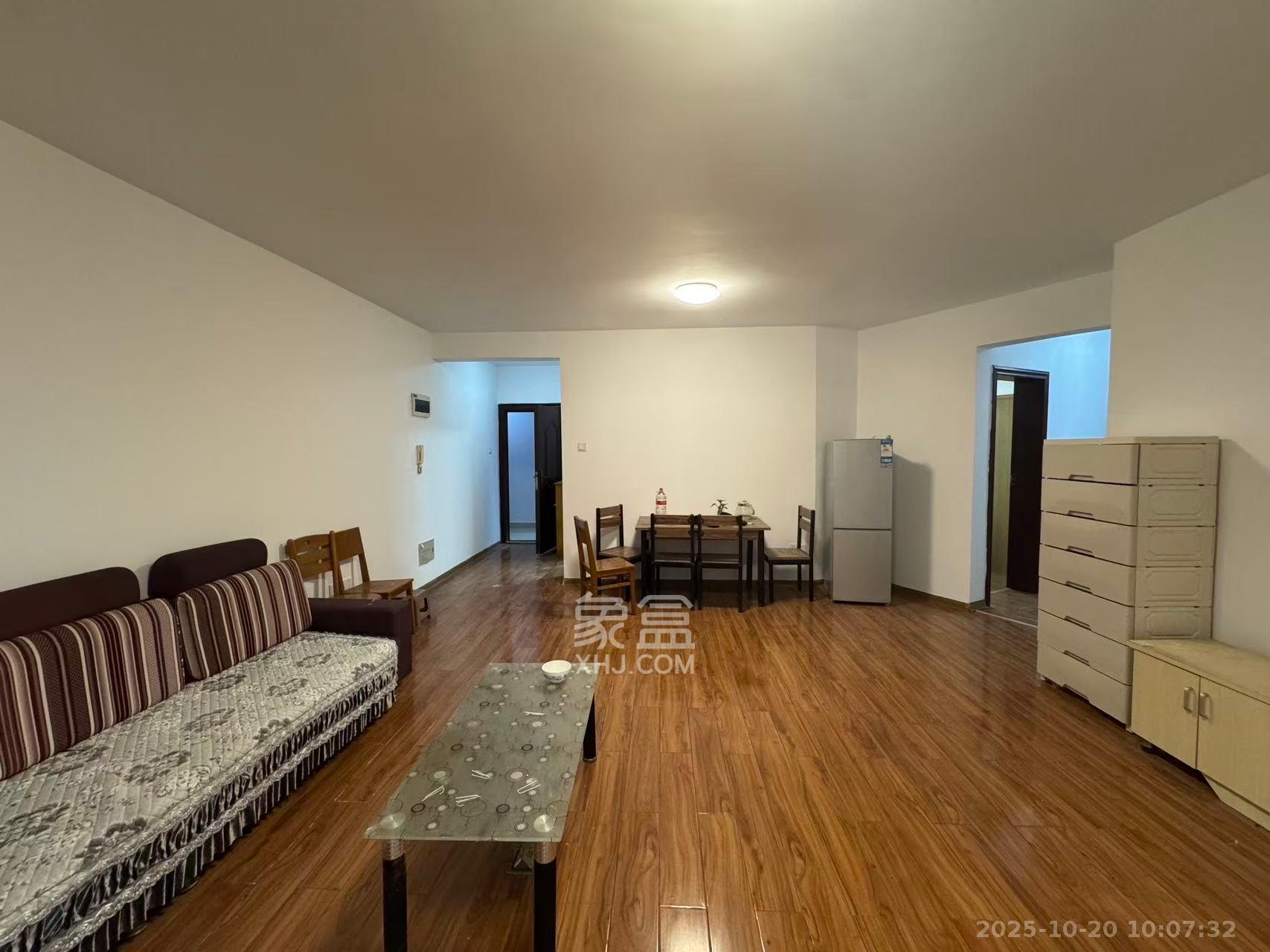 清政园（青政家园）  3室2厅2卫    2100.0元/月室内图