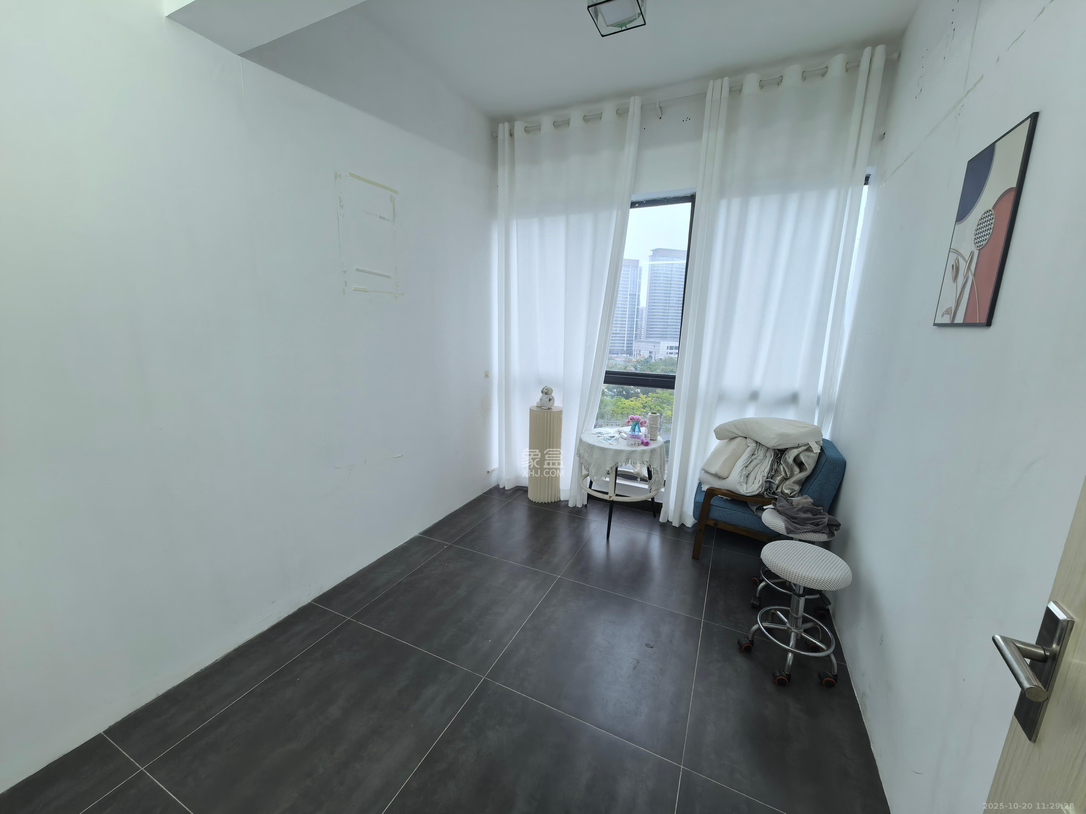 京武浪琴山一、二期  1室1厅1卫    3000.0元/月室内图