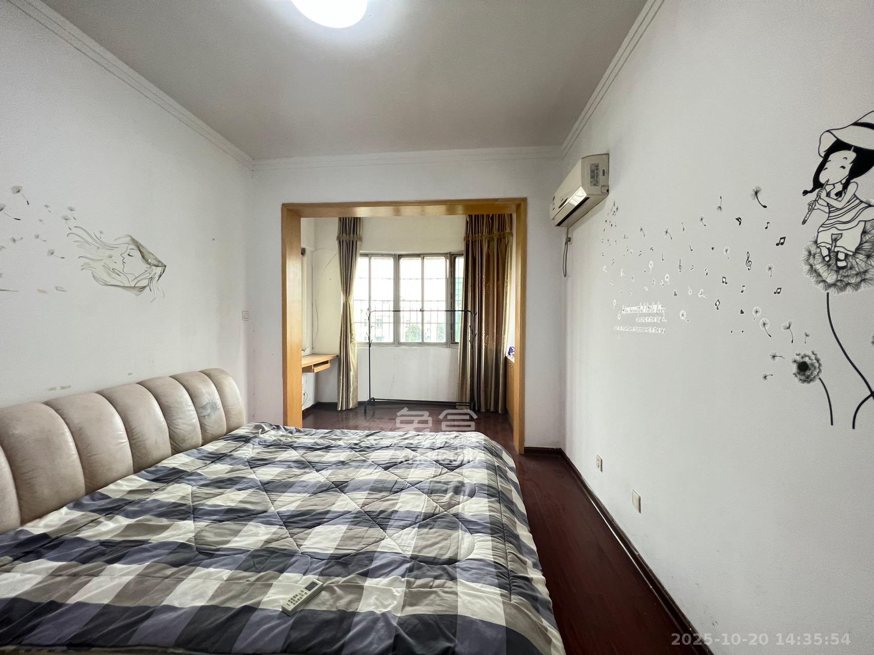 中南汽车世界 2室2厅1卫 1200.0元/月 中南汽车世界 2室2厅1卫 1200.0元/月室内图