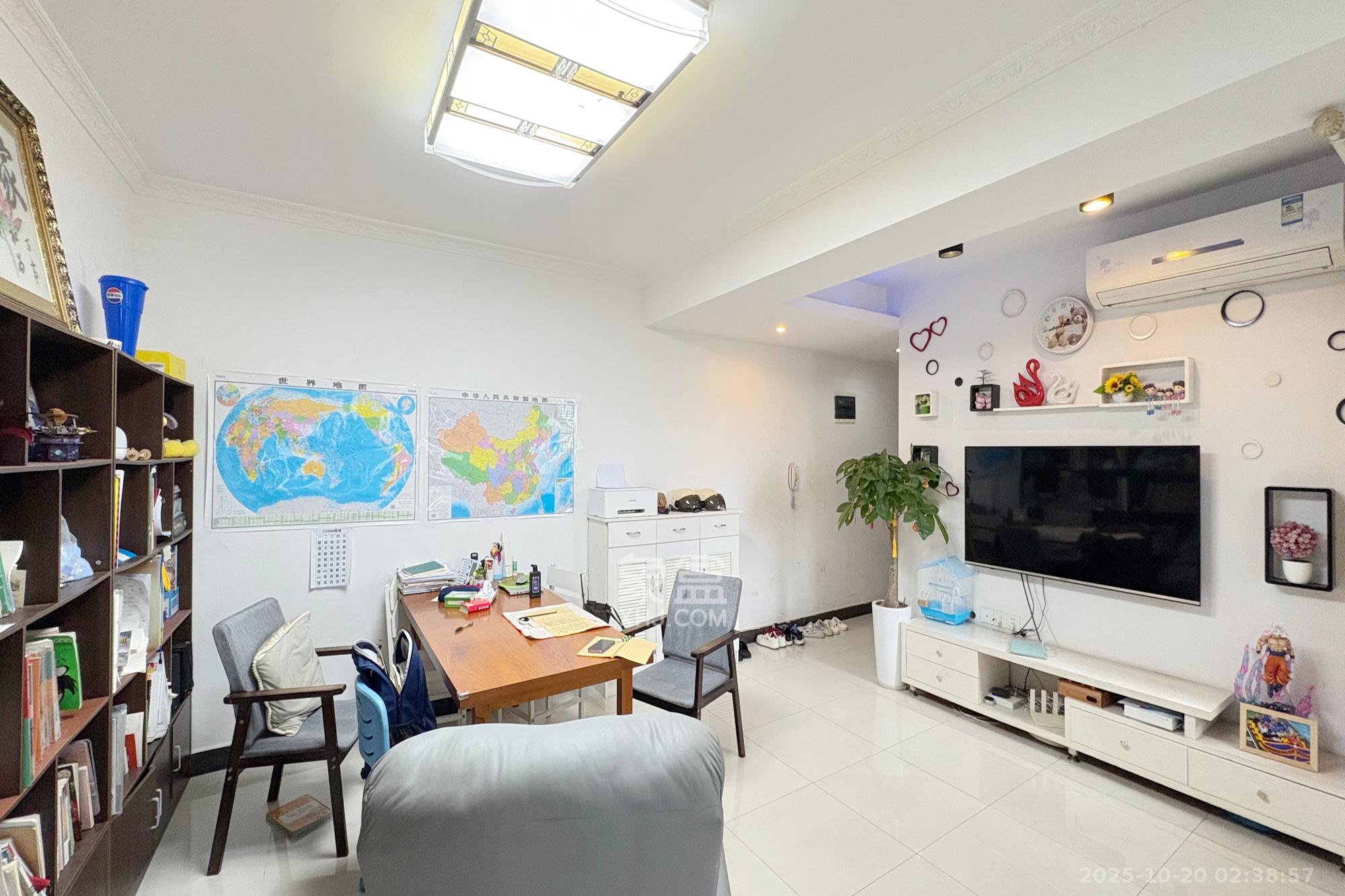 星典时代  2室2厅1卫    60.0万 星典时代  2室2厅1卫    60.0万