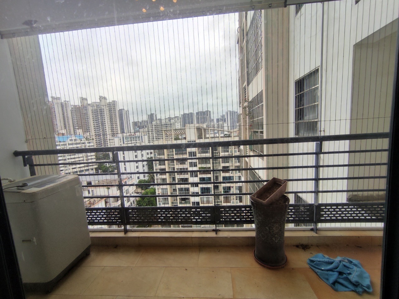 都市森林  5室2厅2卫    3200.0元/月室内图