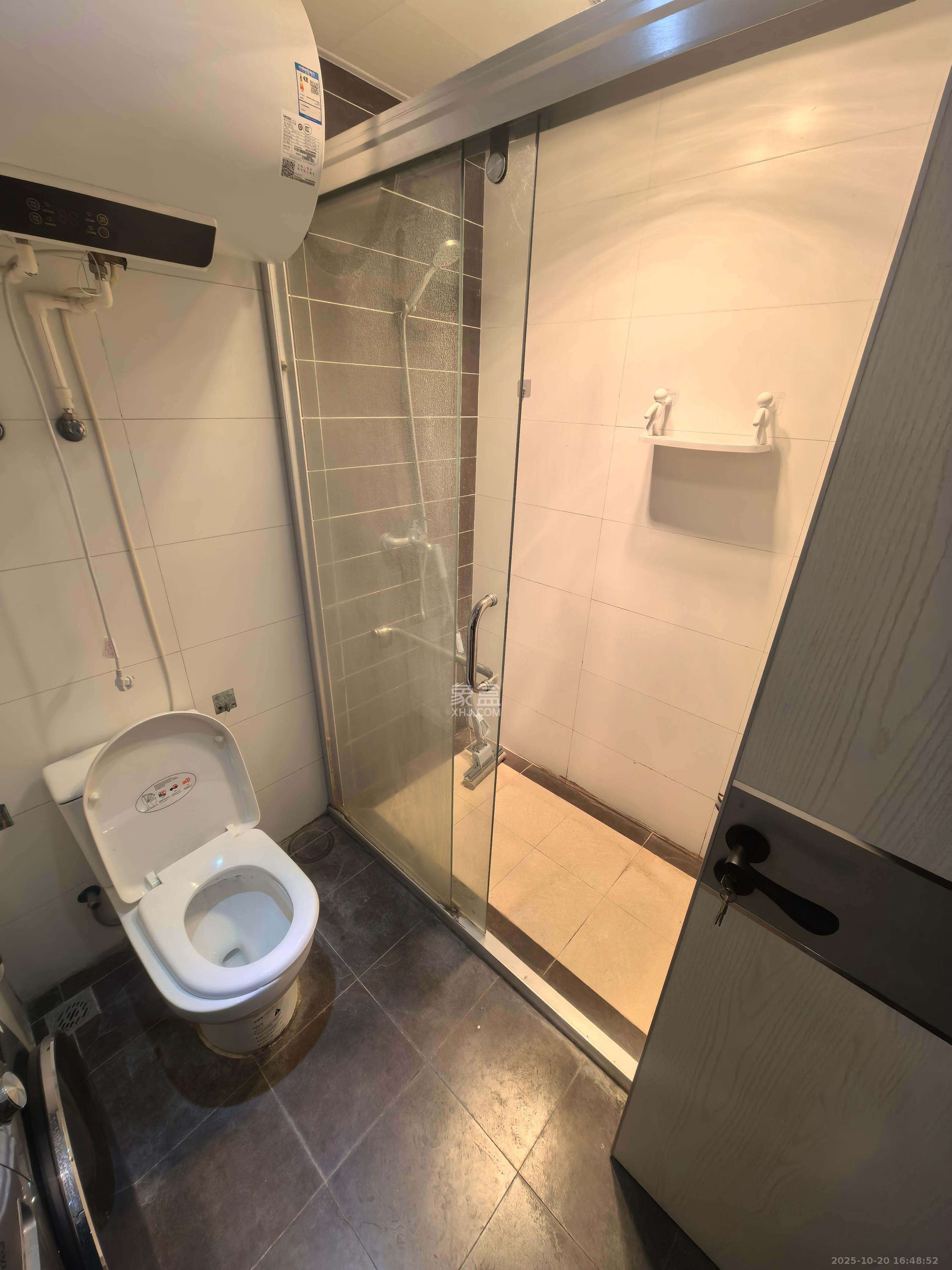 江山帝景哈佛  1室1厅1卫    1300.0元/月室内图