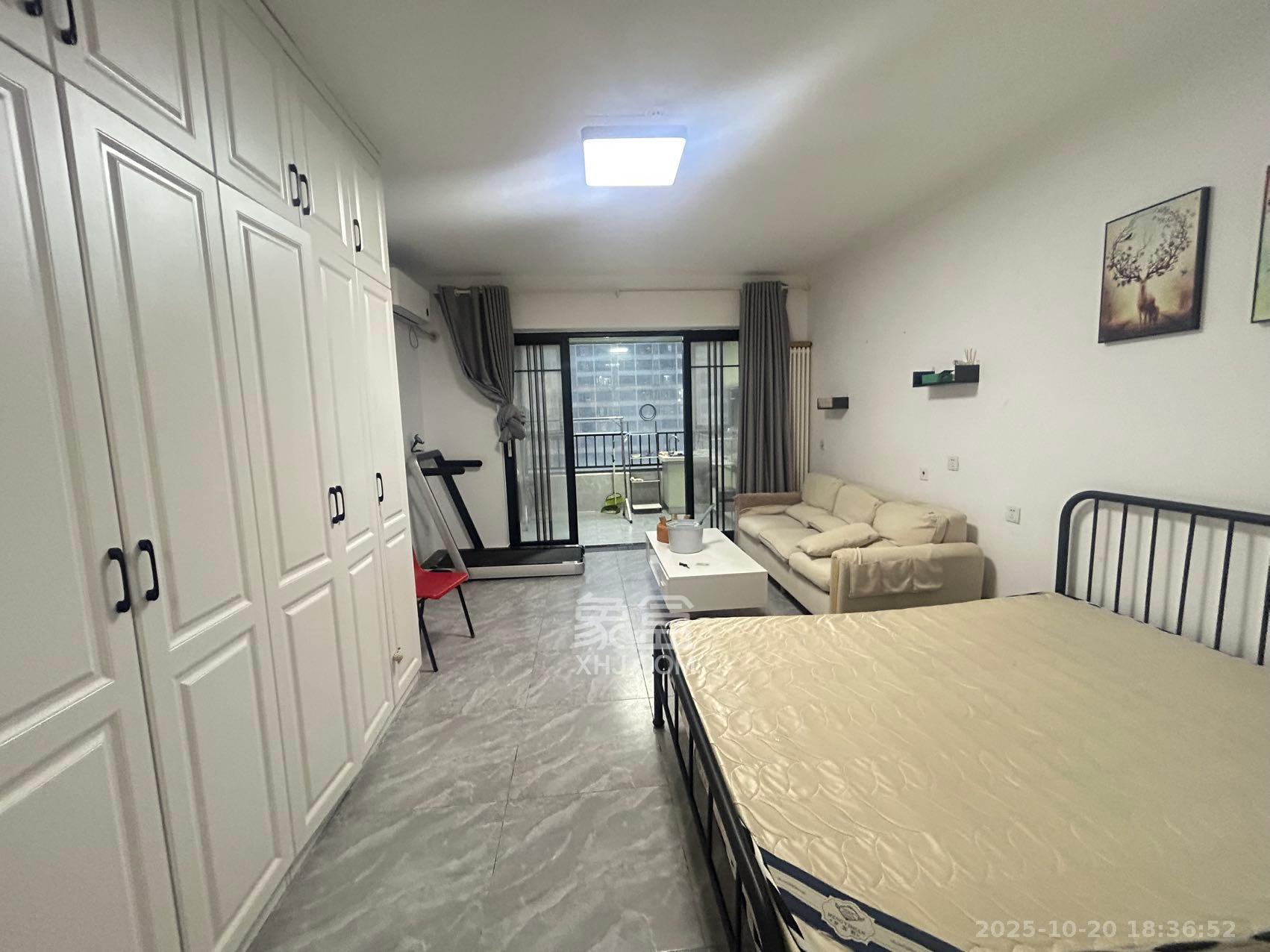 怡海星城  1室1厅1卫    1100.0元/月