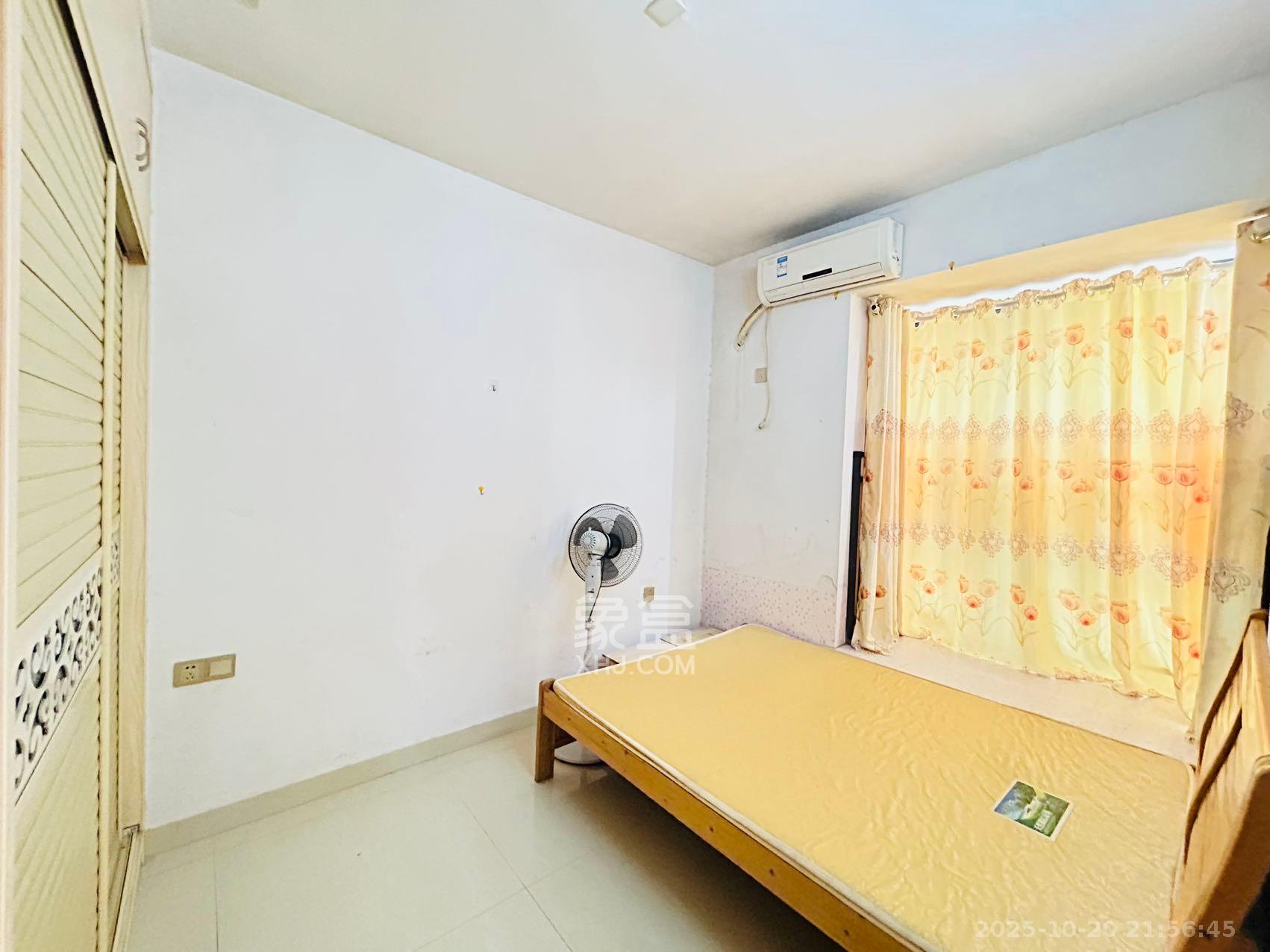 华美公寓(新猎鹰公寓) 2室2厅1卫 1650.0元/月 华美公寓(新猎鹰公寓) 2室2厅1卫 1650.0元/月室内图