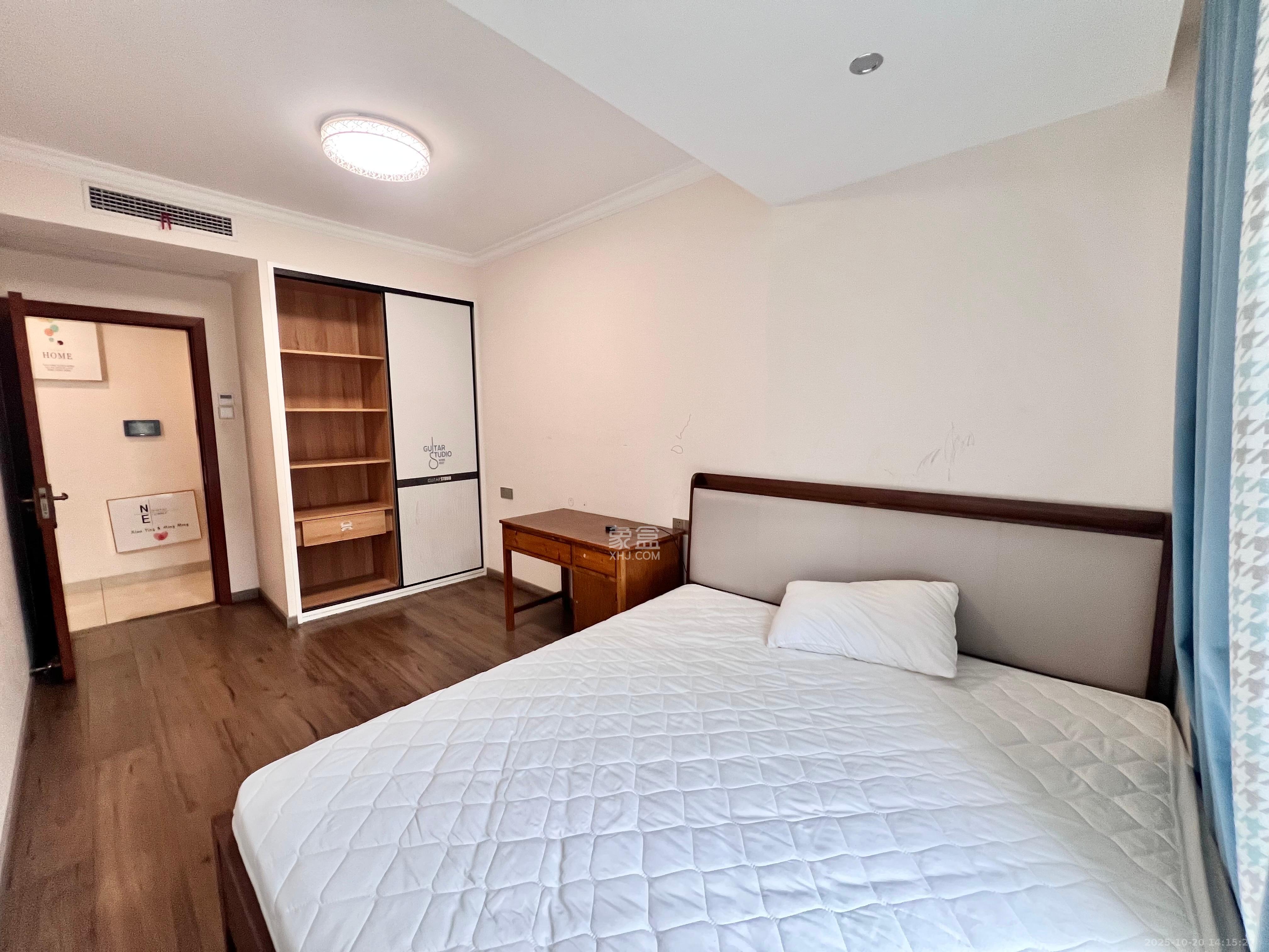 红星国际公馆  4室2厅1卫    3500.0元/月室内图