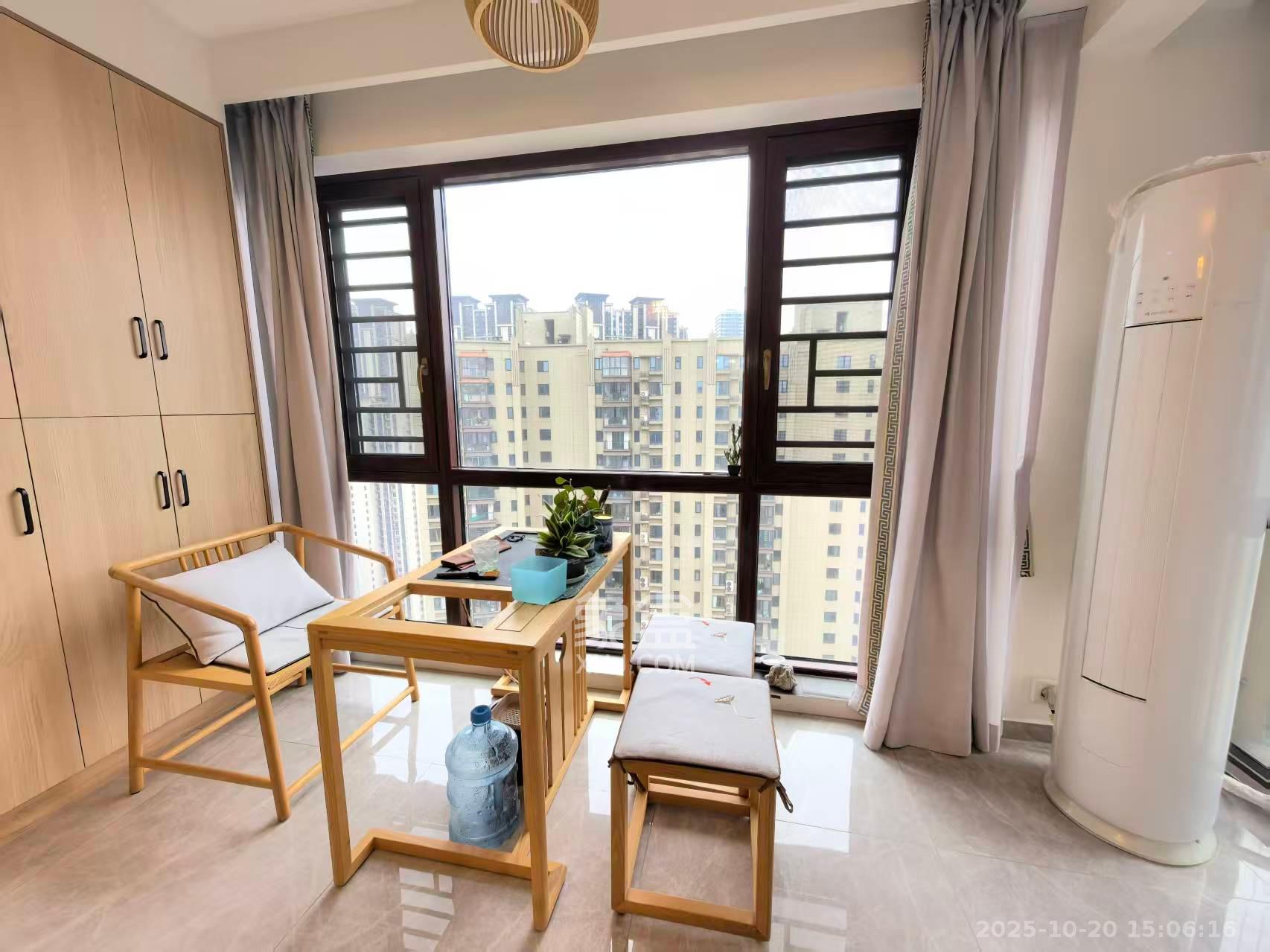 中国铁建梅溪青秀三期  3室2厅2卫    3400.0元/月室内图