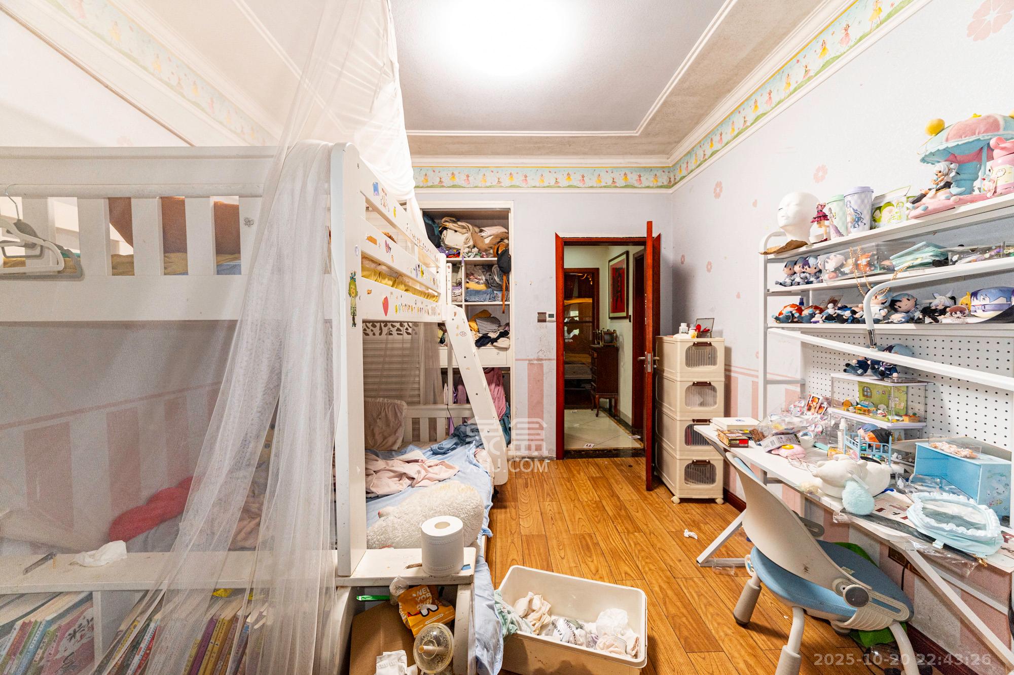 碧桂园威尼斯城  3室2厅2卫    198.0万 碧桂园威尼斯城  3室2厅2卫    198.0万卧室