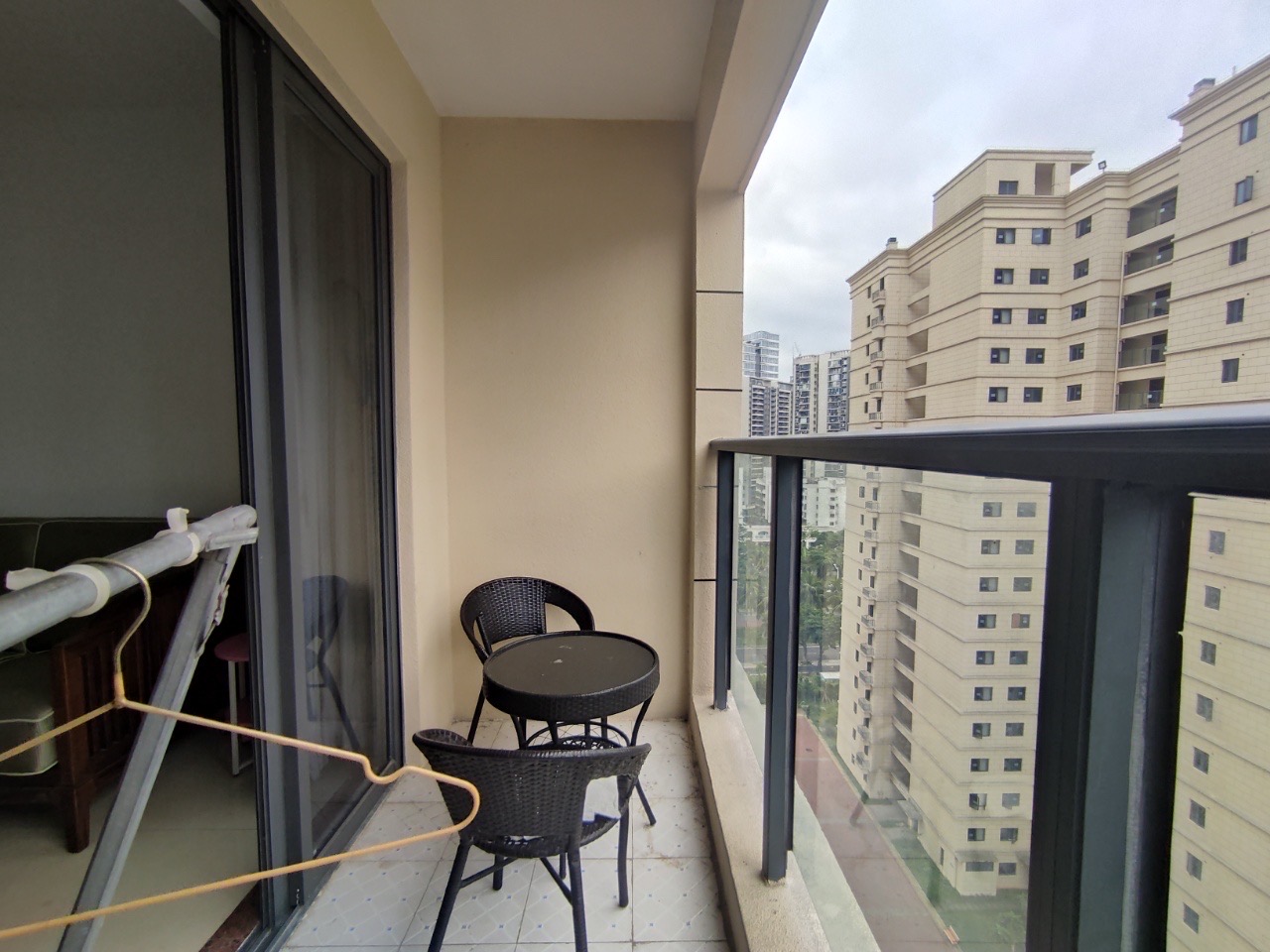 冠盛天海园  3室2厅1卫    2800.0元/月室内图