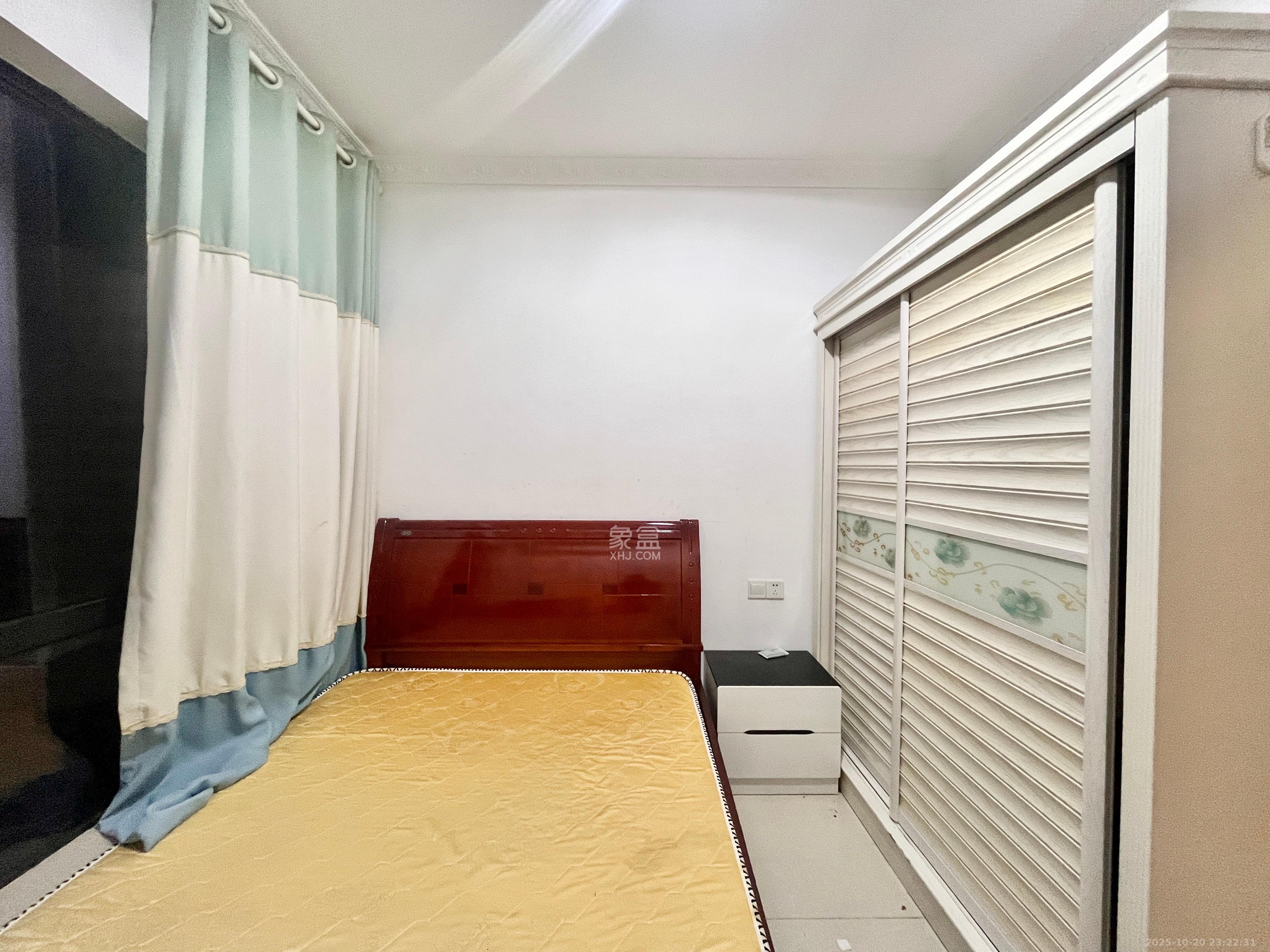 达美D6区  3室2厅2卫    2800.0元/月室内图