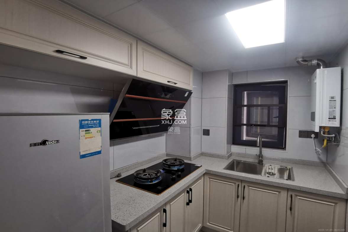 万科金色梦想B区  2室1厅1卫    2500.0元/月 万科金色梦想B区  2室1厅1卫    2500.0元/月室内图