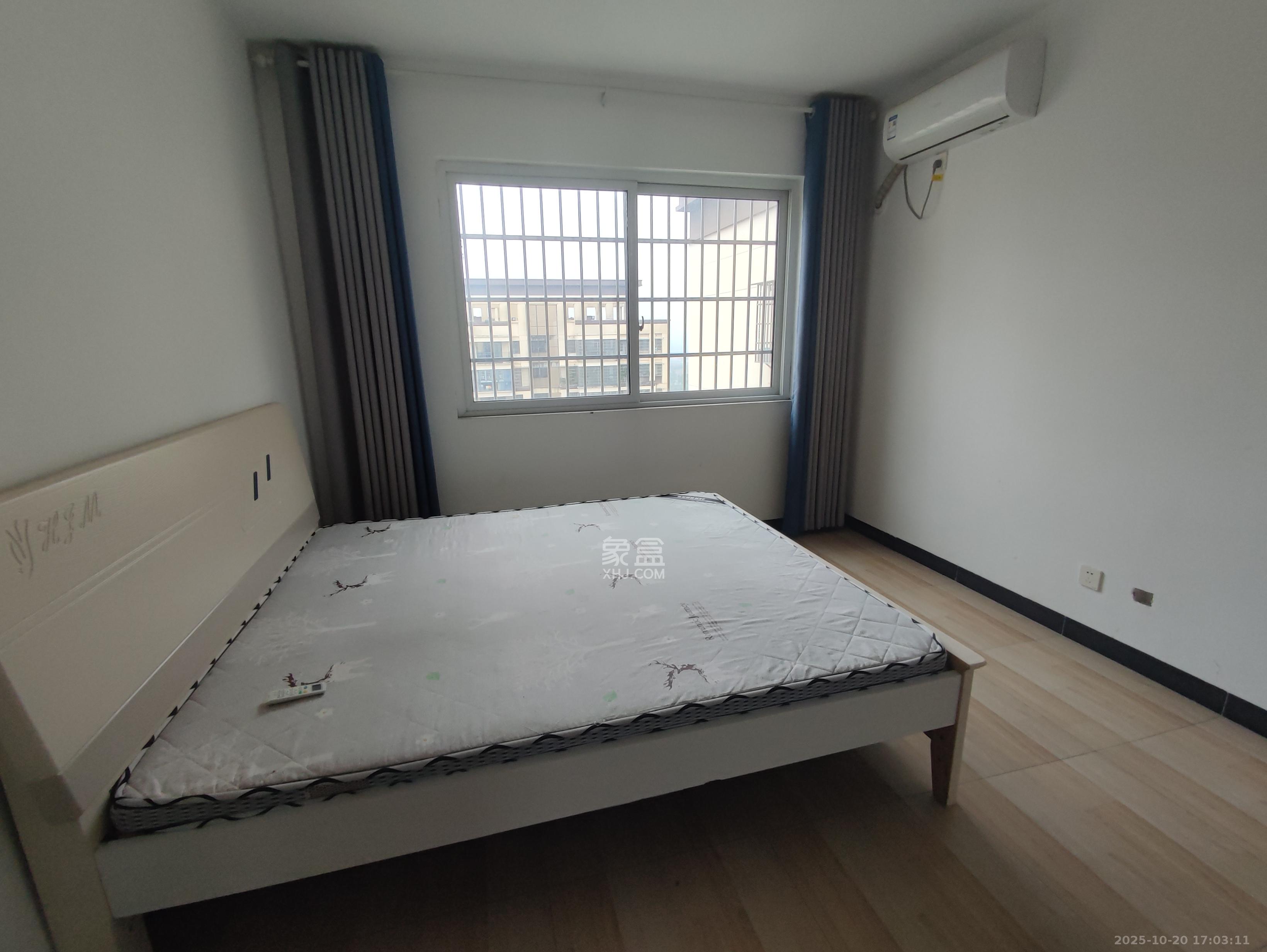 和康园小区 3室2厅2卫 2300.0元/月 和康园小区 3室2厅2卫 2300.0元/月室内图