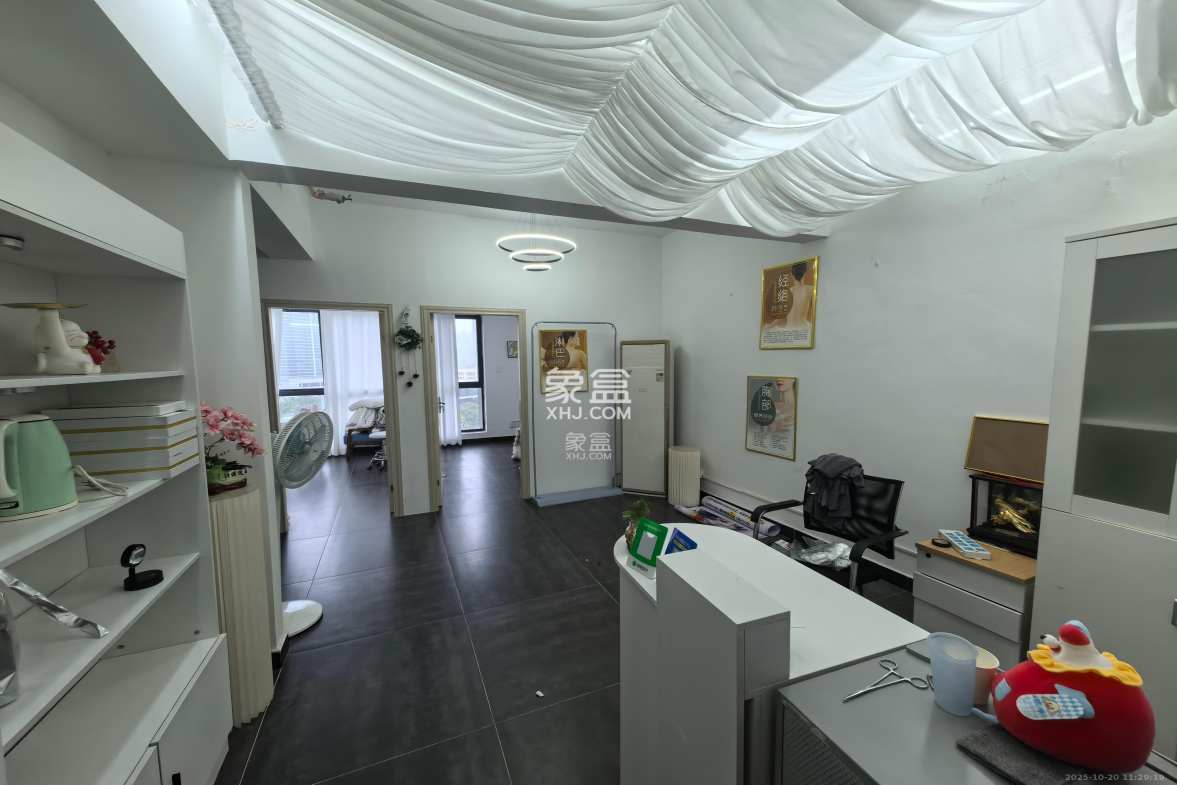 京武浪琴山一、二期 1室1厅1卫 3000.0元/月 京武浪琴山一、二期 1室1厅1卫 3000.0元/月室内图