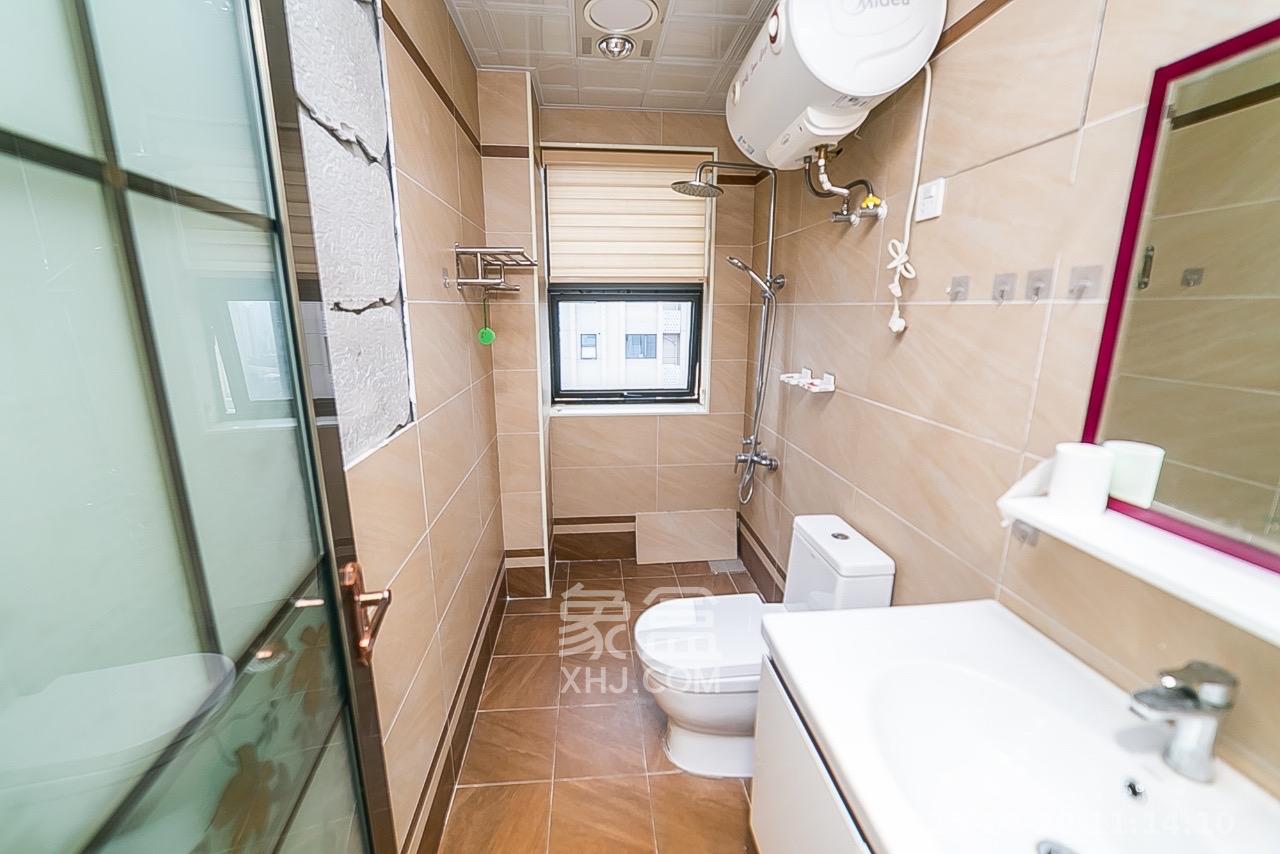 天鸿天府(天鸿中央大院)  4室2厅2卫    2700.0元/月 天鸿天府(天鸿中央大院)  4室2厅2卫    2700.0元/月室内图1