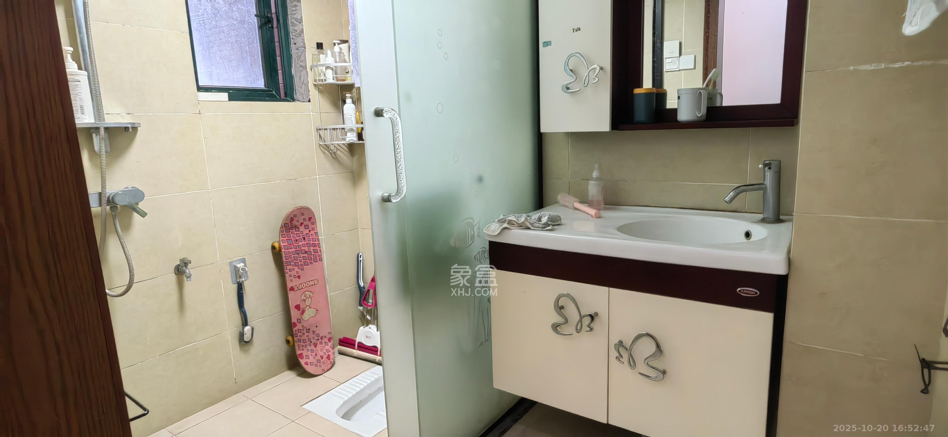 东玺门 3室2厅1卫 2600.0元/月 东玺门 3室2厅1卫 2600.0元/月室内图