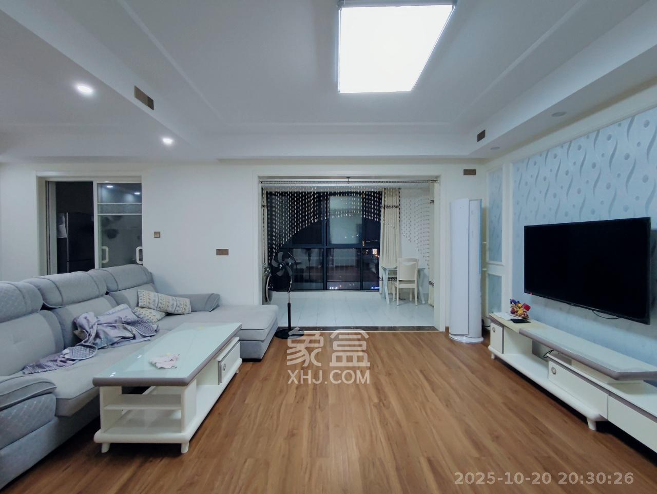 海德公园  4室2厅2卫    2500.0元/月室内图