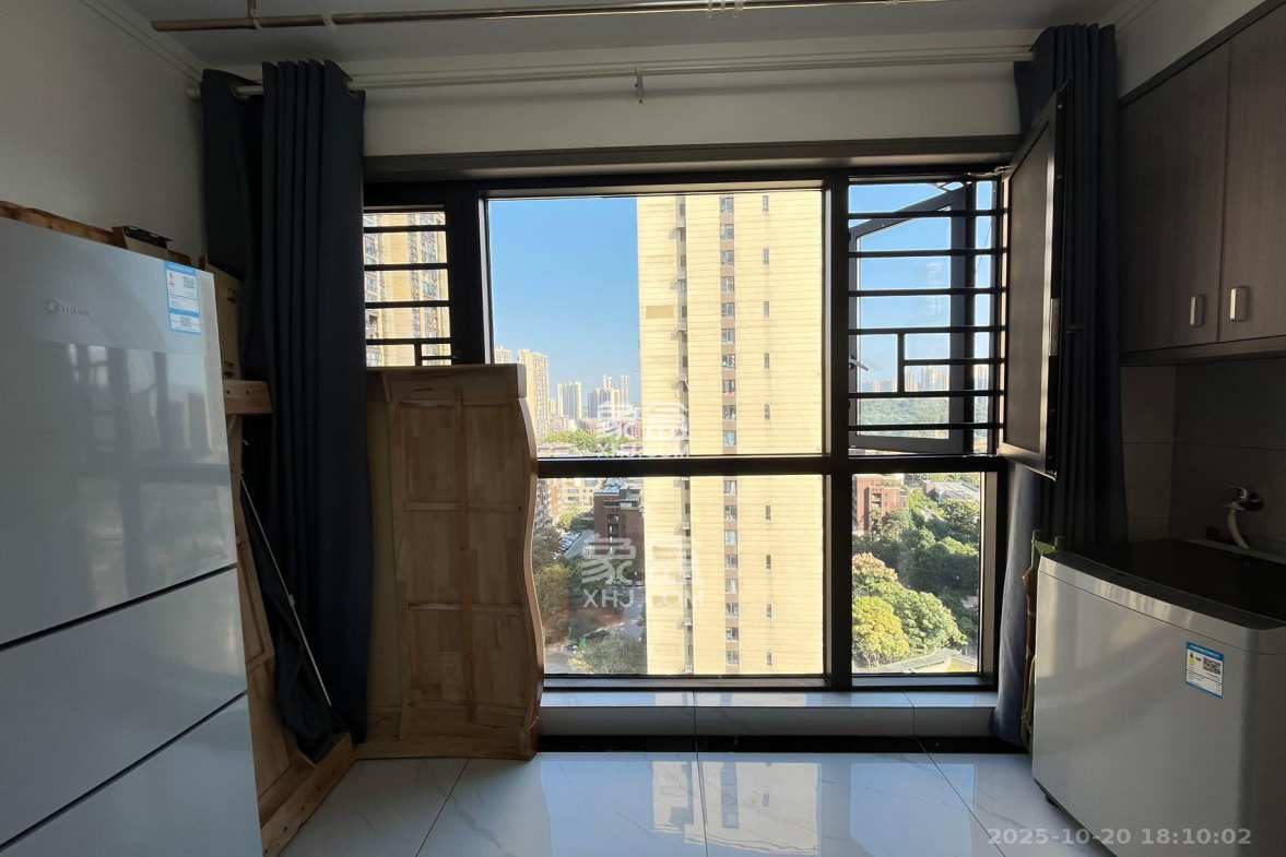 长房明宸府 3室0厅0卫 2200.0元/月 长房明宸府 3室0厅0卫 2200.0元/月室内图