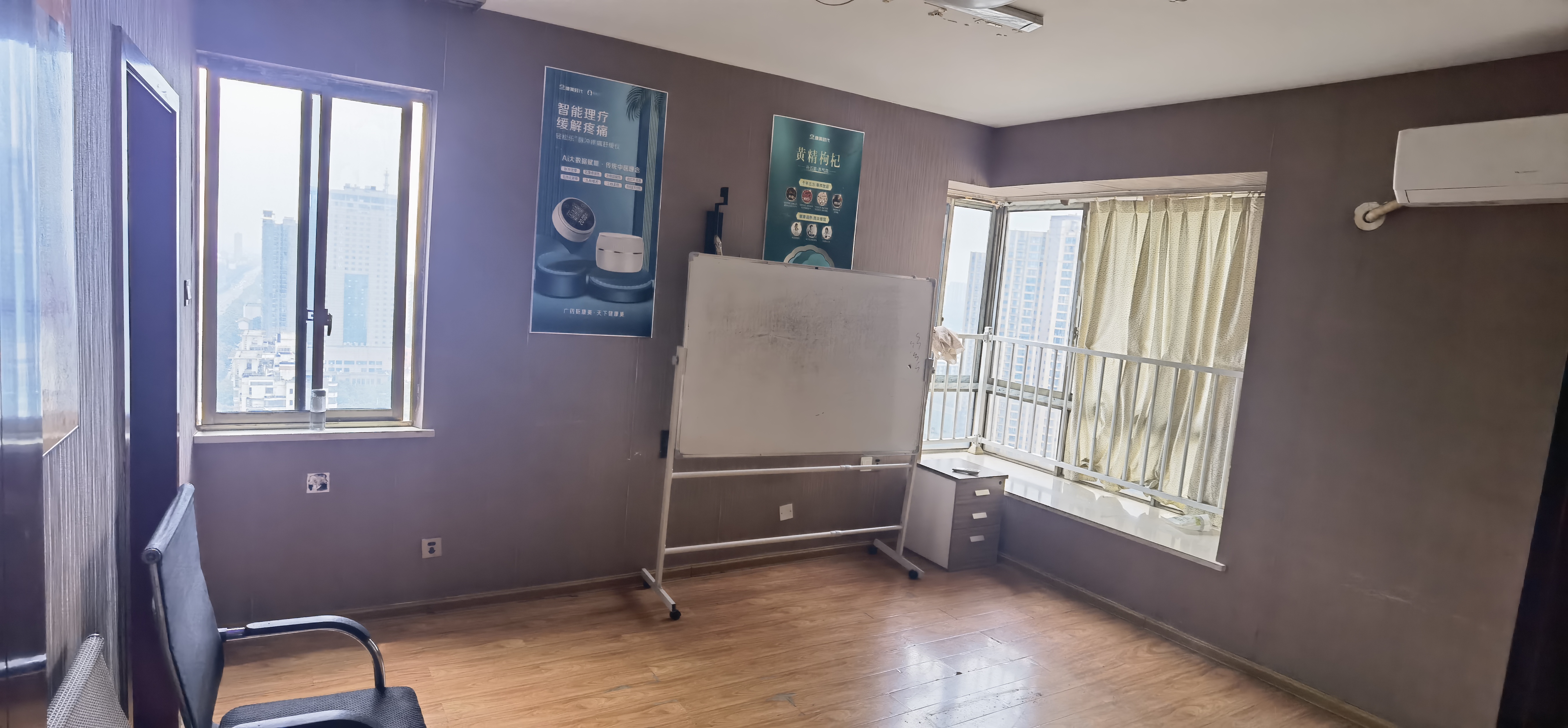 金源大厦  3室2厅2卫    1800.0元/月室内图