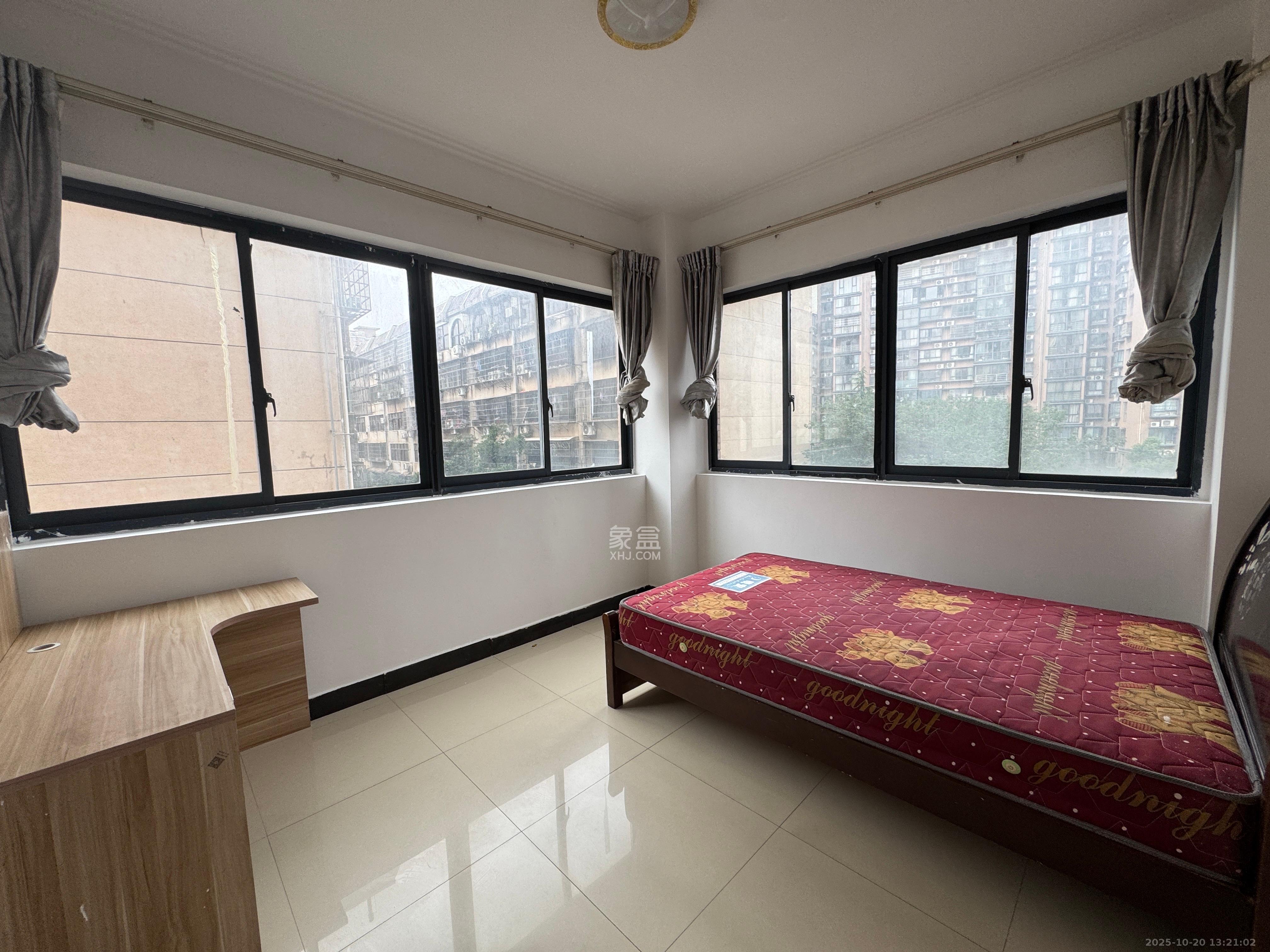 瑞都华庭（华庭美苑）  2室1厅1卫    1600.0元/月室内图