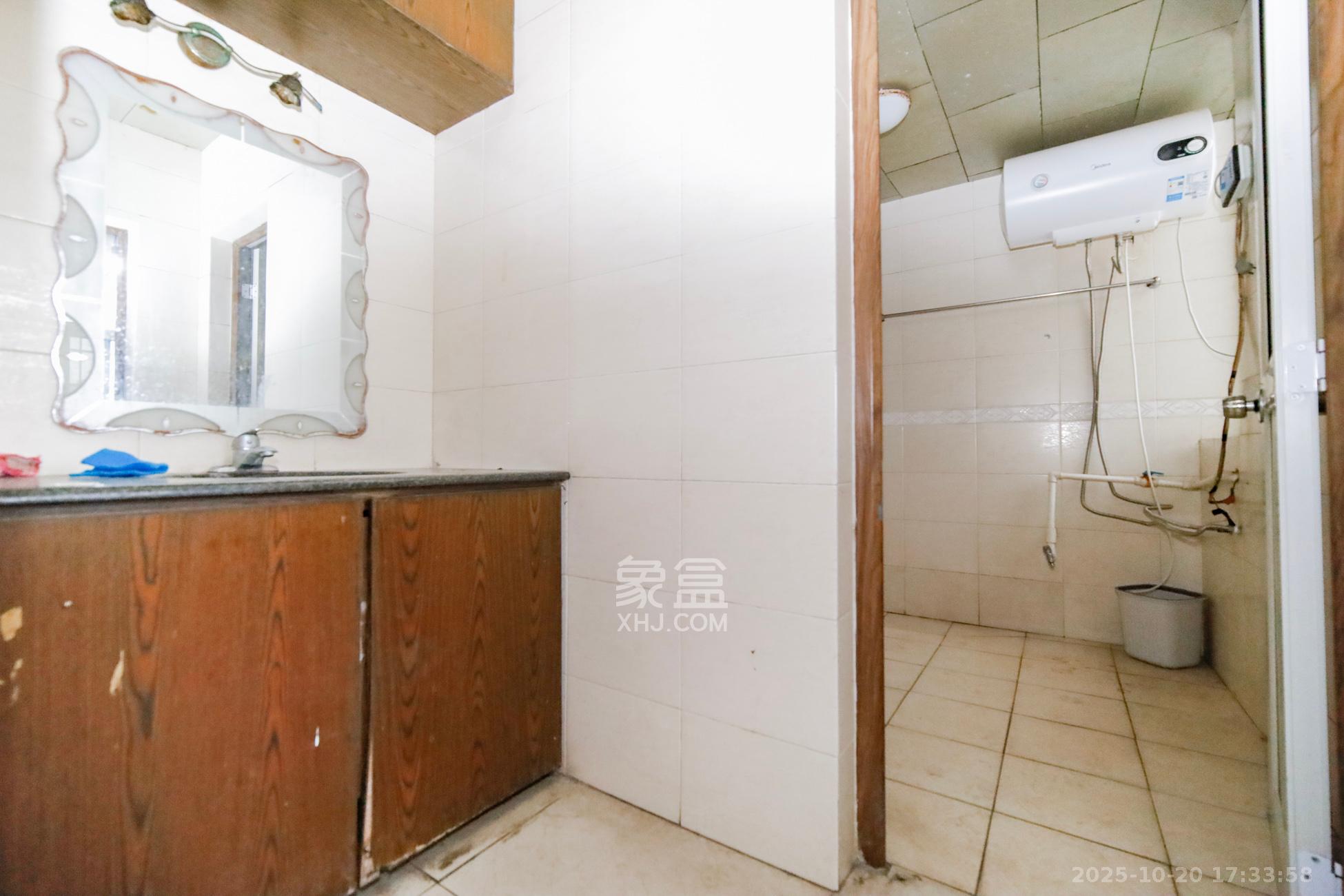 湘樟园小区（湘樟家园）  2室2厅1卫    46.8万卫生间