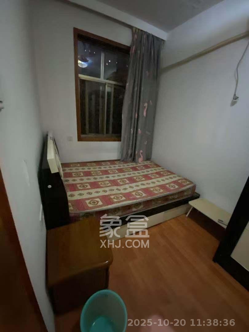 向韶村  1室0厅0卫    1500.0元/月室内图