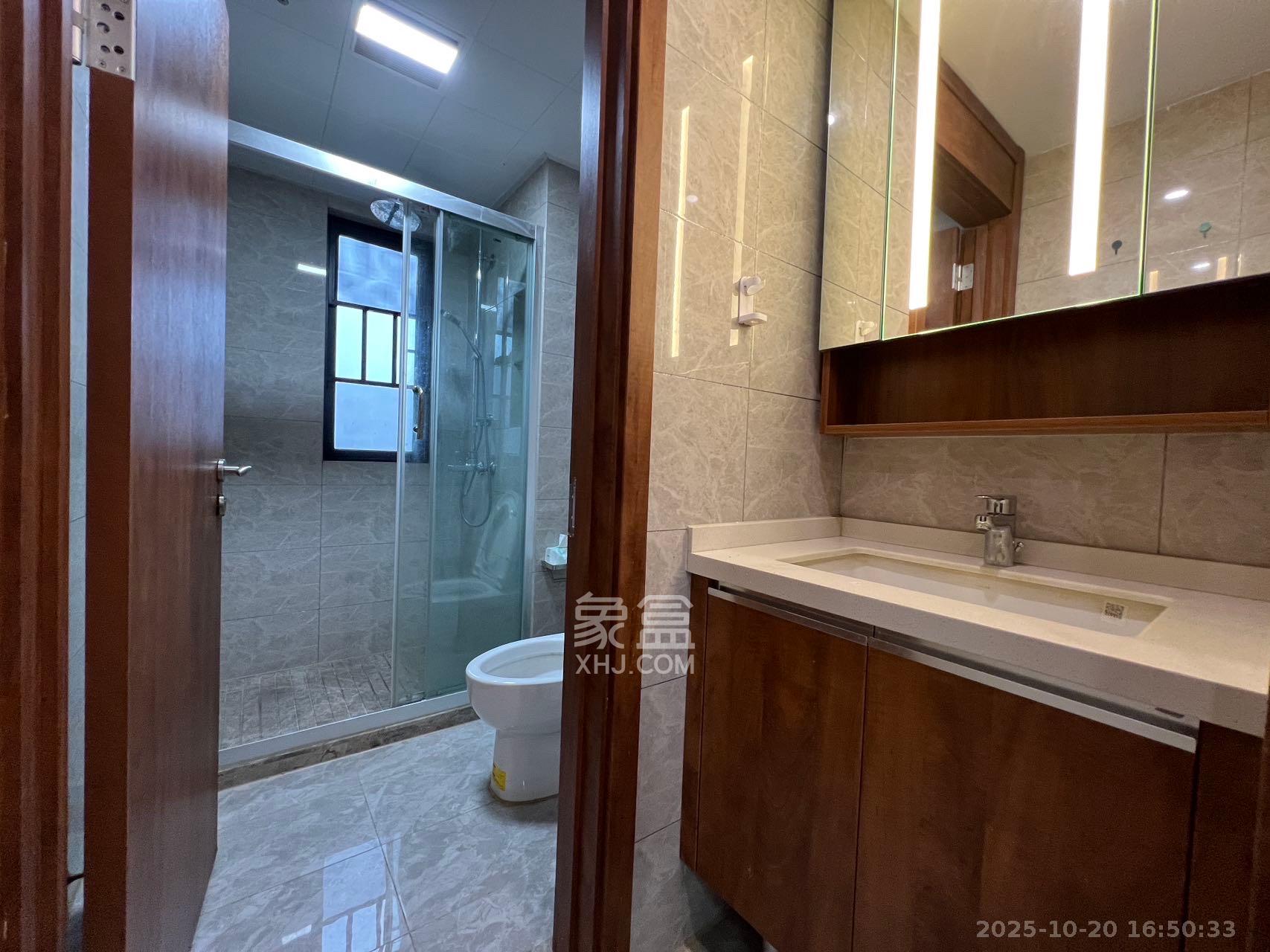 梅溪悦章  4室2厅2卫    4000.0元/月室内图