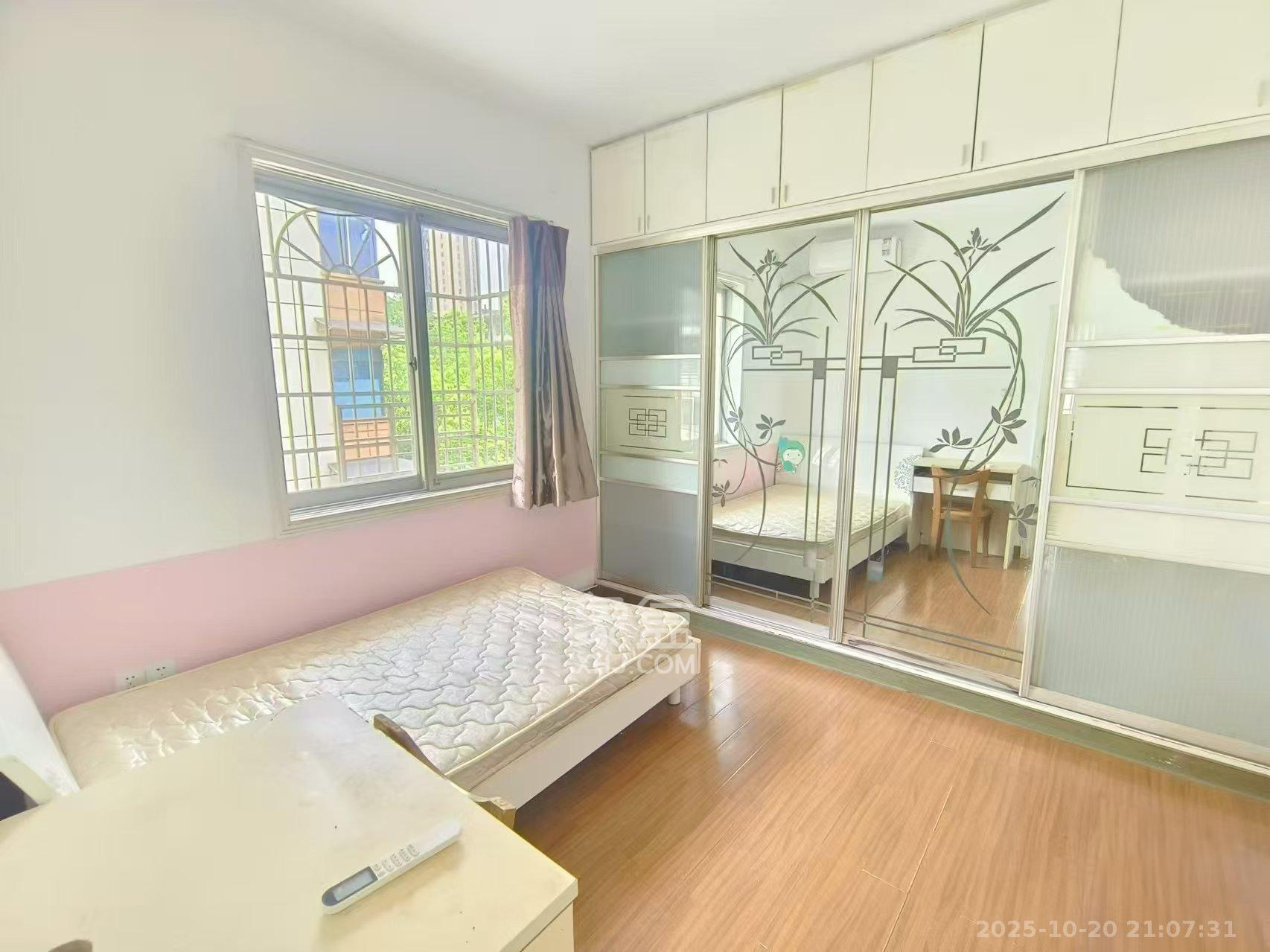 人造板厂宿舍（新河北堤1号）  3室2厅1卫    2100.0元/月室内图