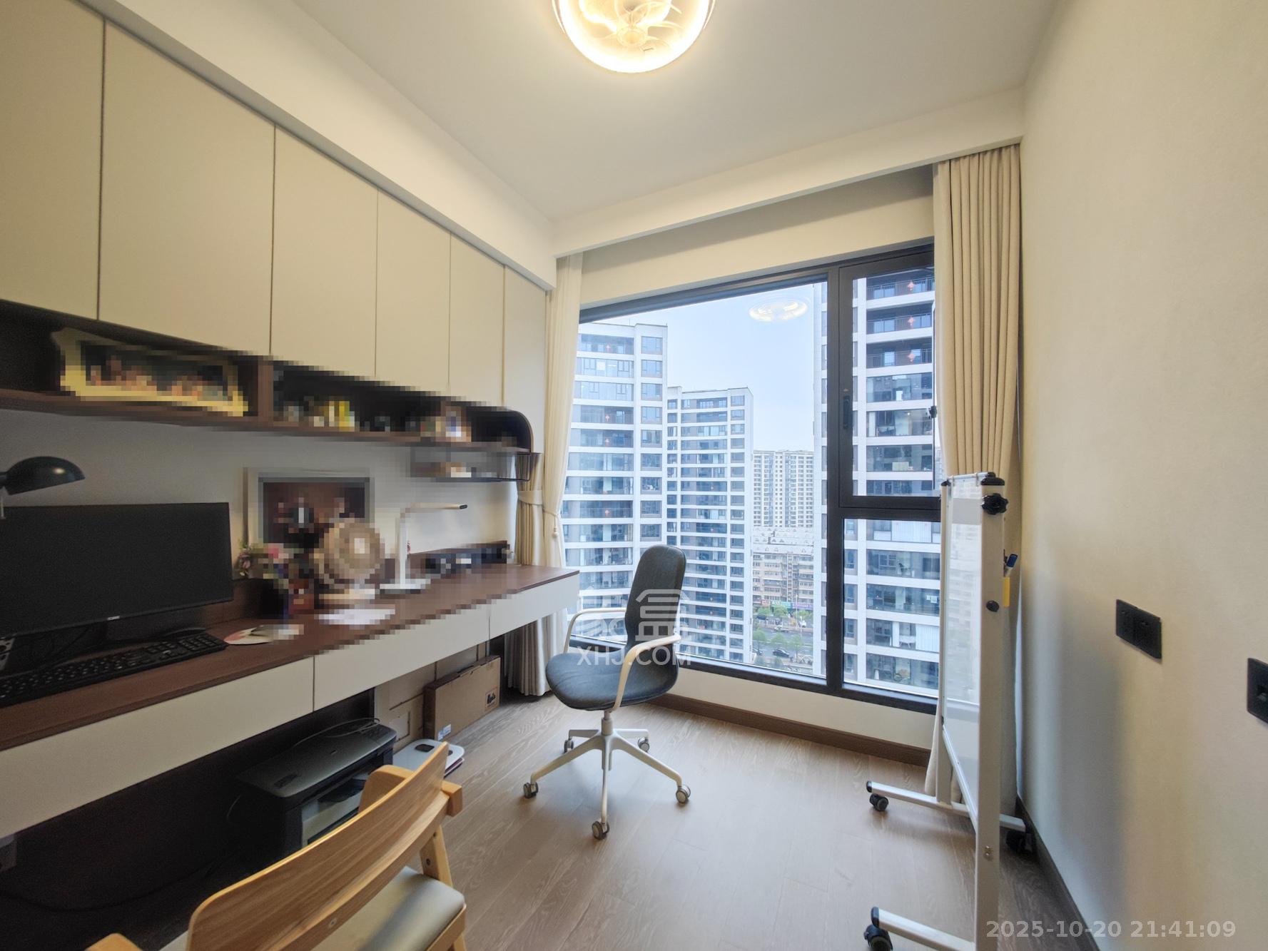 金地都会风華  4室2厅2卫    300.0万 金地都会风華  4室2厅2卫    300.0万其他