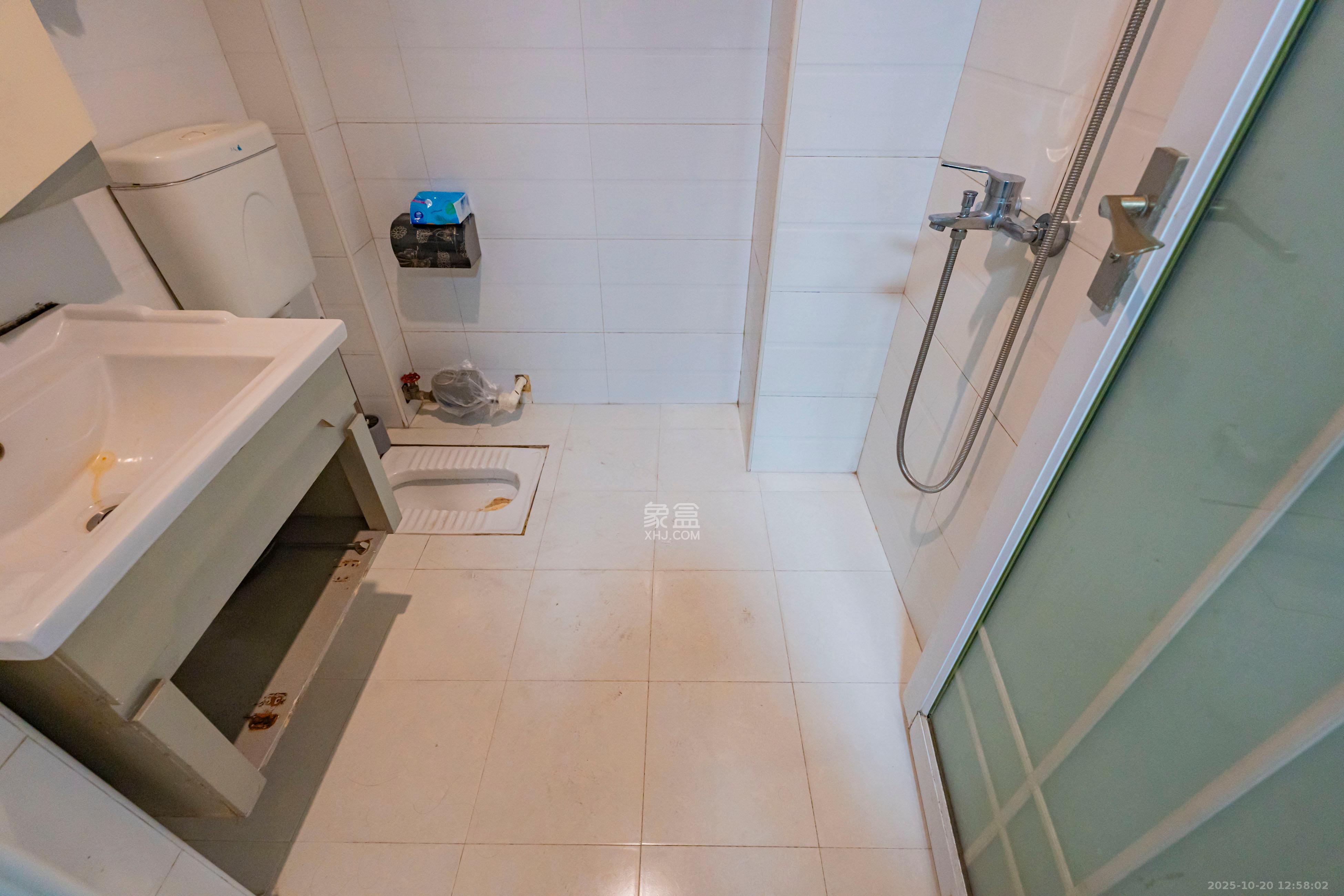 才子佳苑一期/二期  1室1厅1卫    27.0万卫生间