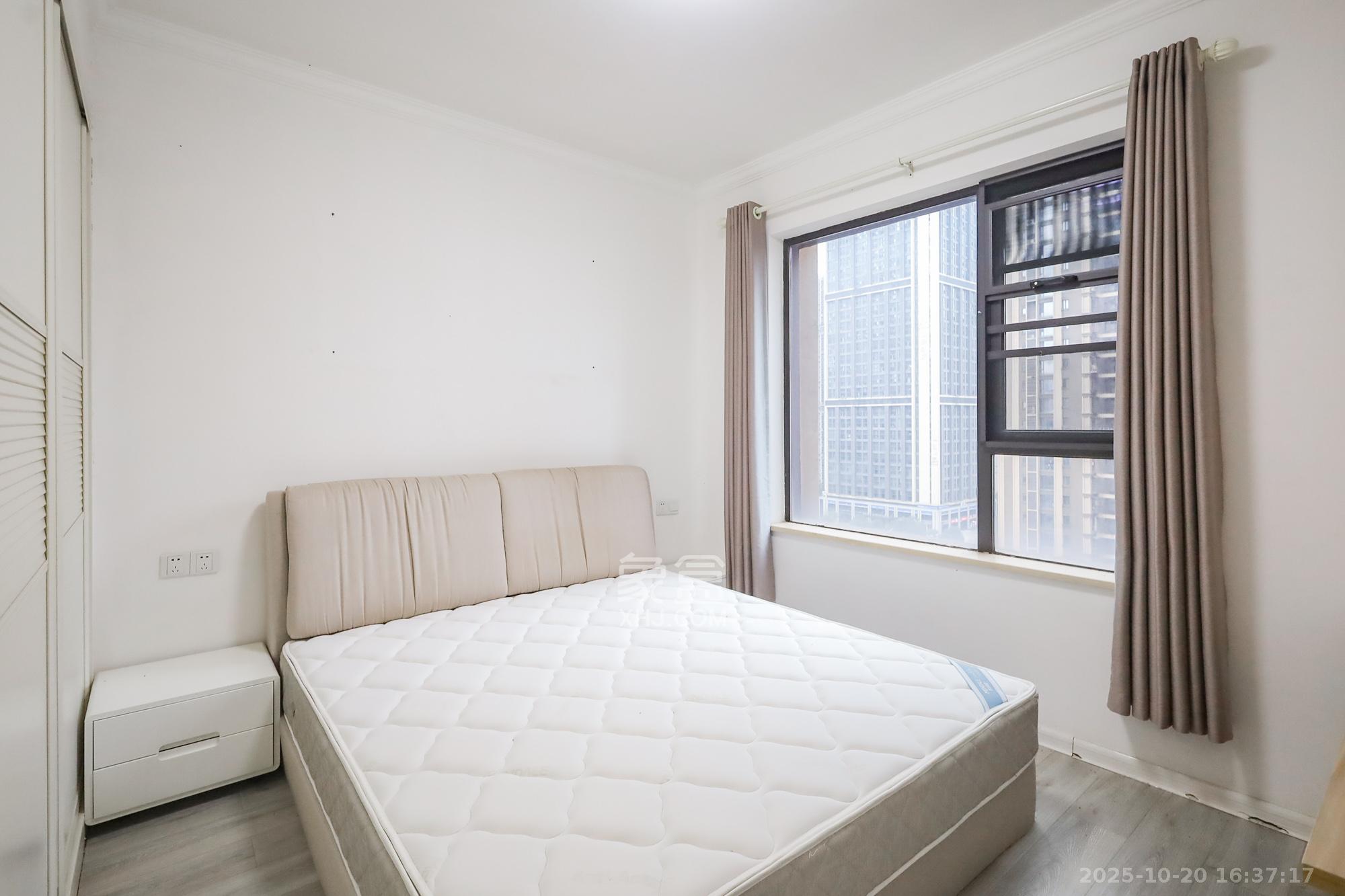 协信星澜汇 3室2厅2卫 139.0万 协信星澜汇 3室2厅2卫 139.0万卧室