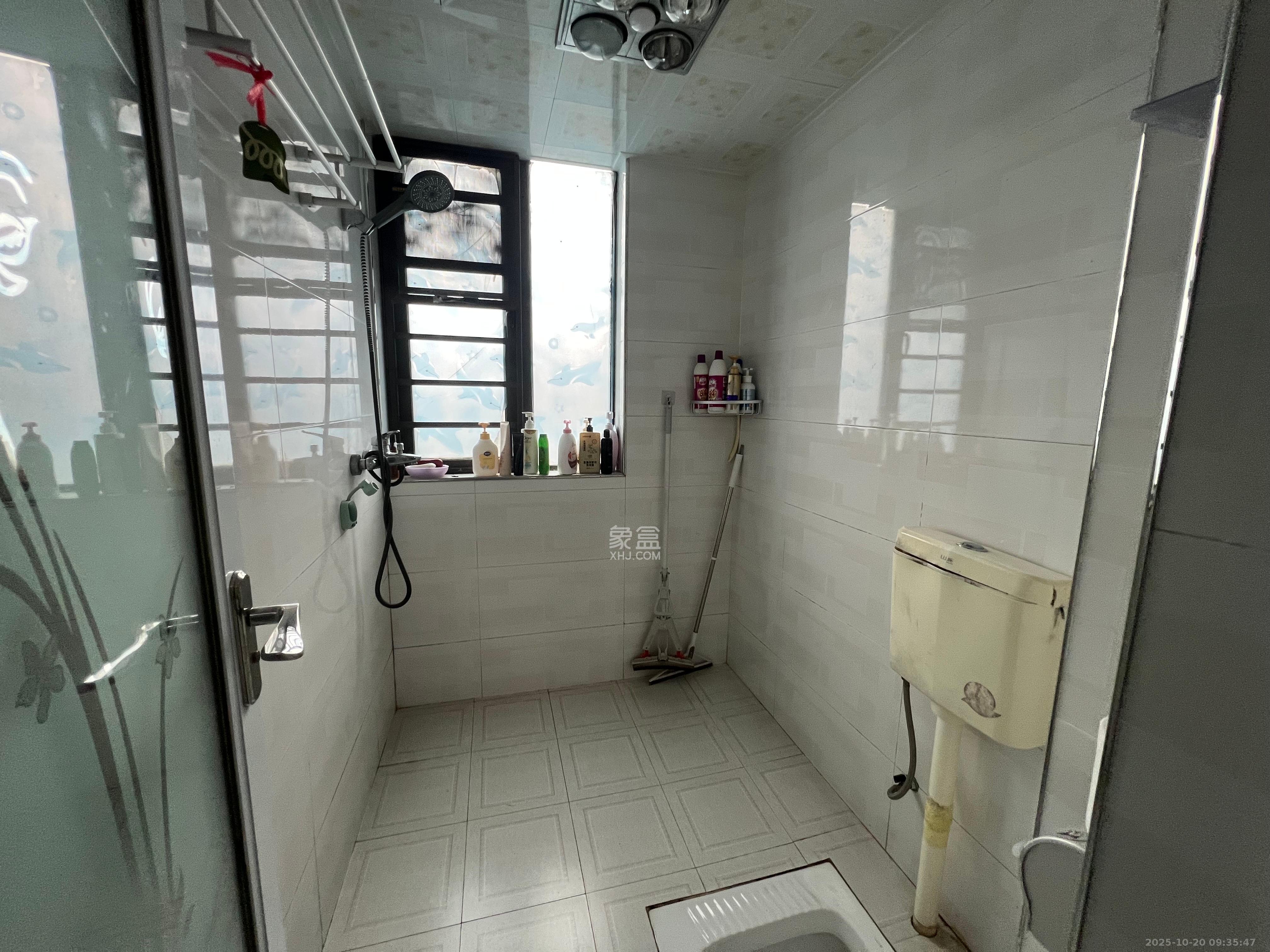 钰龙天下二期(钰龙佳园)  4室2厅2卫    2600.0元/月 钰龙天下二期(钰龙佳园)  4室2厅2卫    2600.0元/月室内图