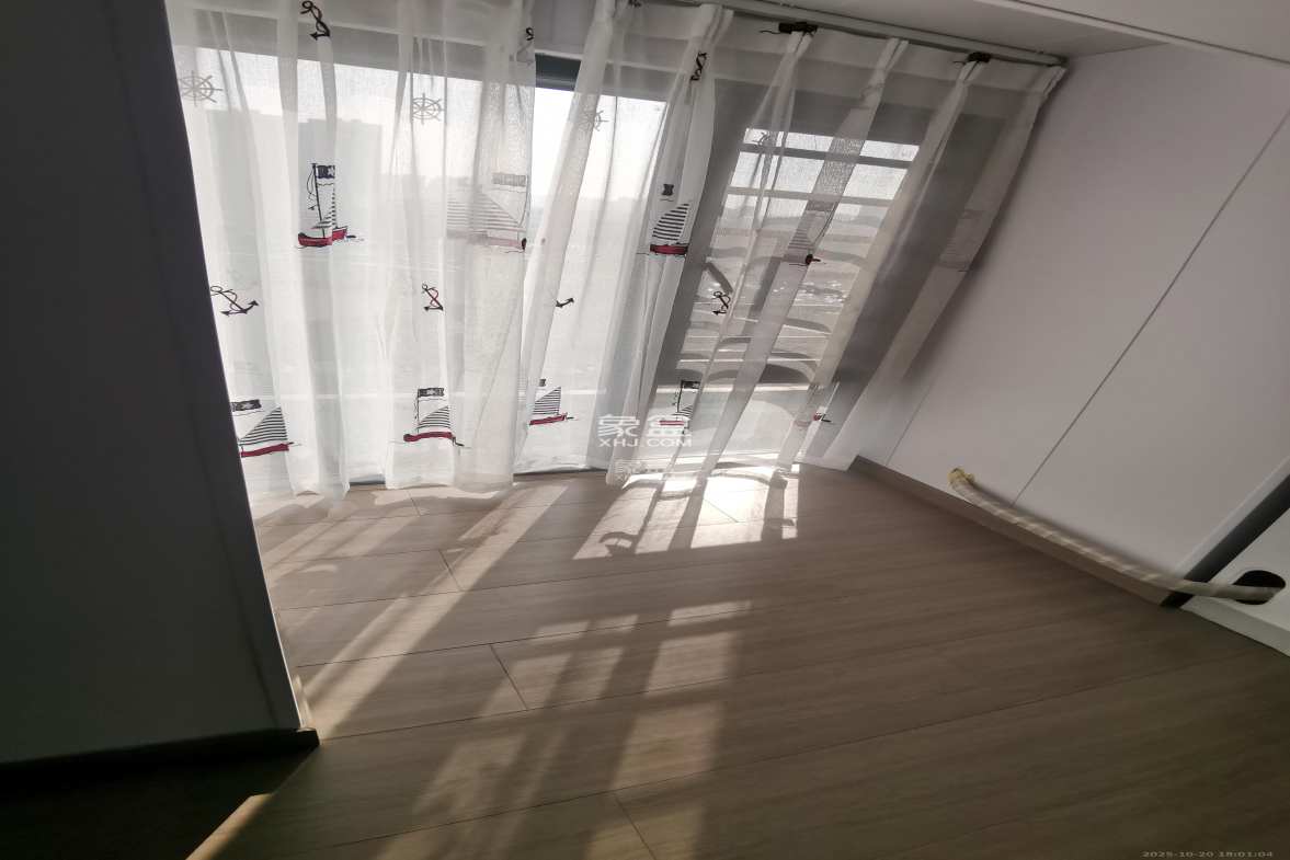 万科金色梦想B区  2室1厅1卫    2500.0元/月 万科金色梦想B区  2室1厅1卫    2500.0元/月室内图