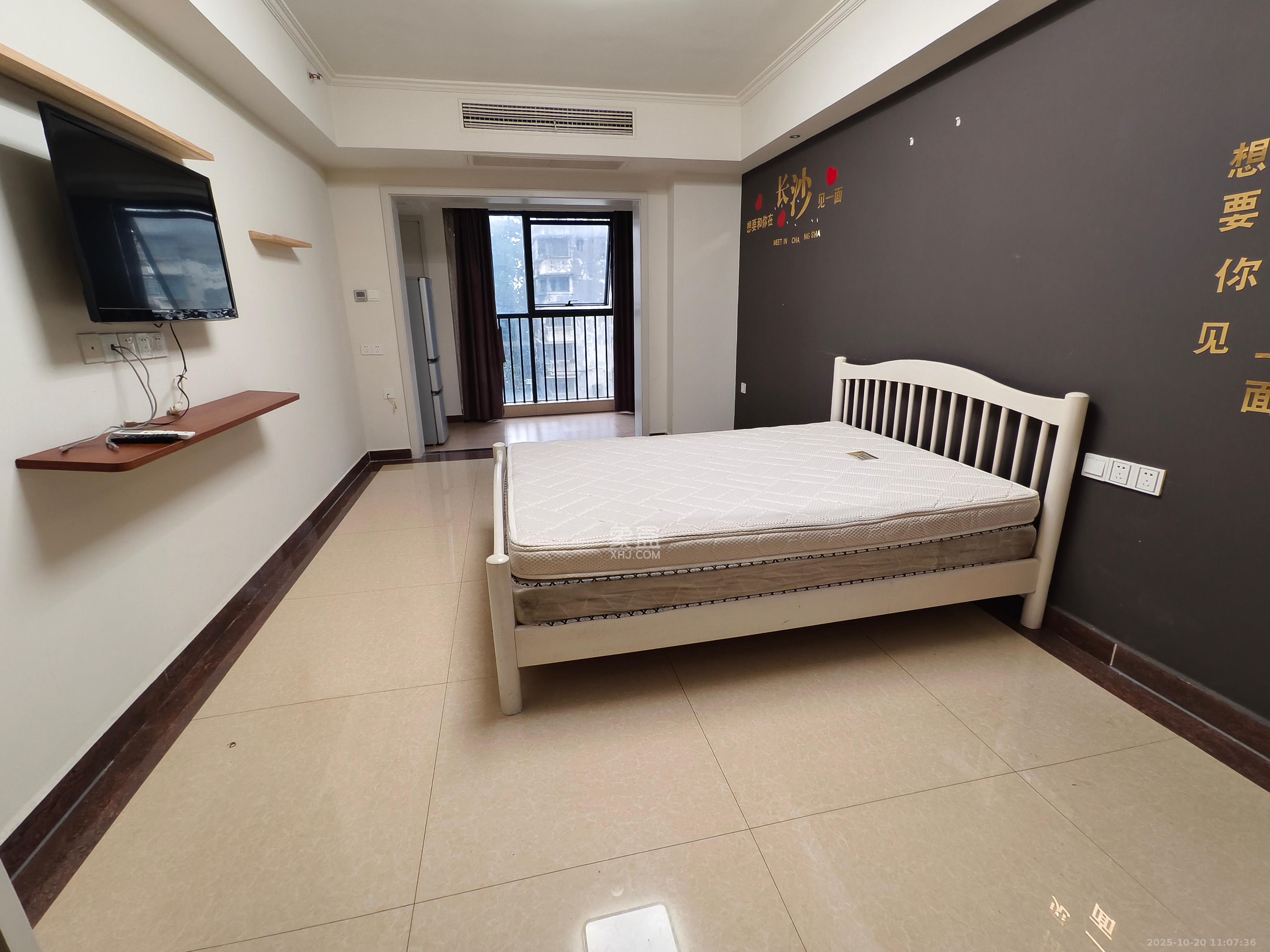 东塘瑞府  1室1厅1卫    1300.0元/月 东塘瑞府  1室1厅1卫    1300.0元/月室内图