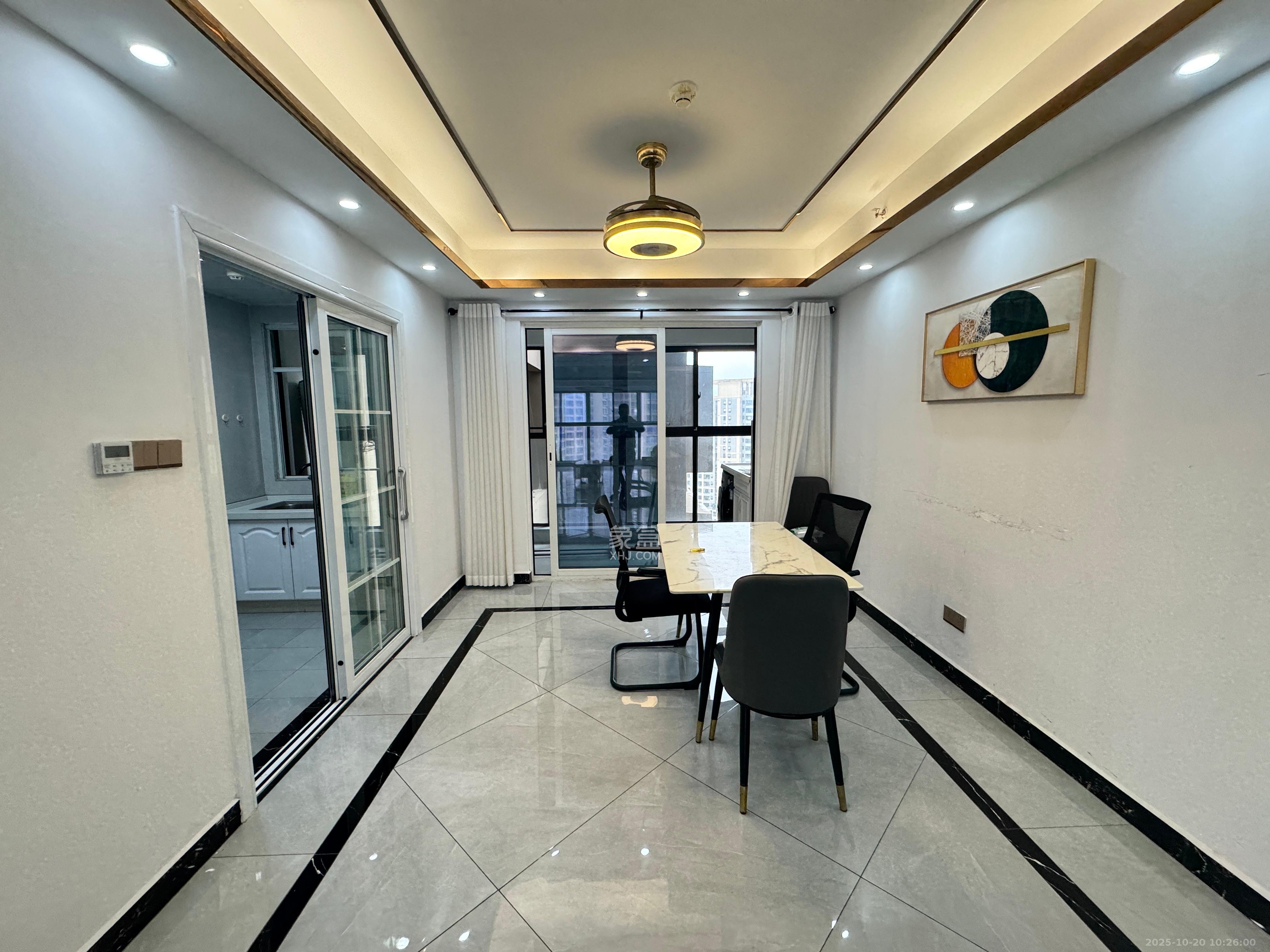 北辰三角洲C3区  5室2厅2卫    5800.0元/月室内图