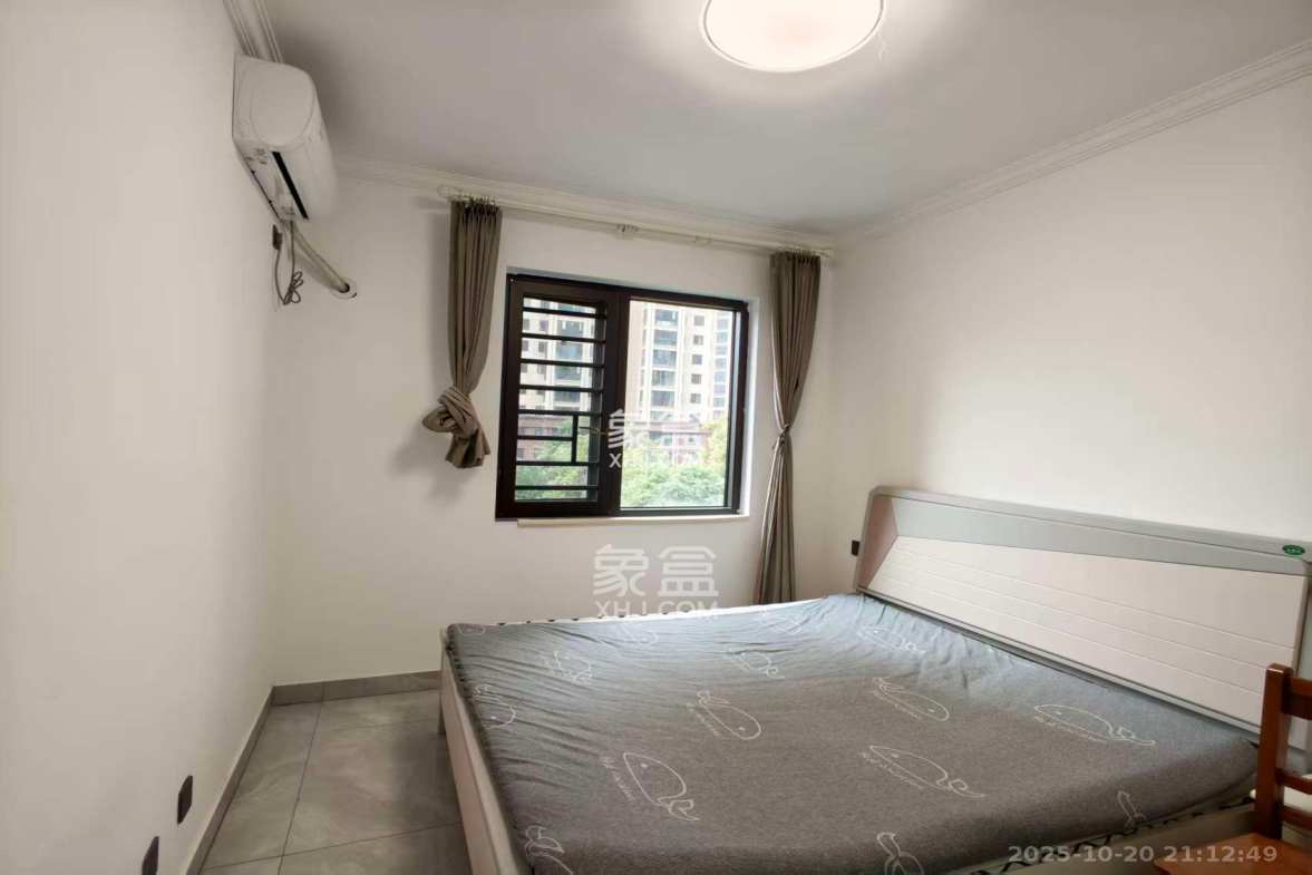 中城苑  3室1厅1卫    2700.0元/月 中城苑  3室1厅1卫    2700.0元/月室内图