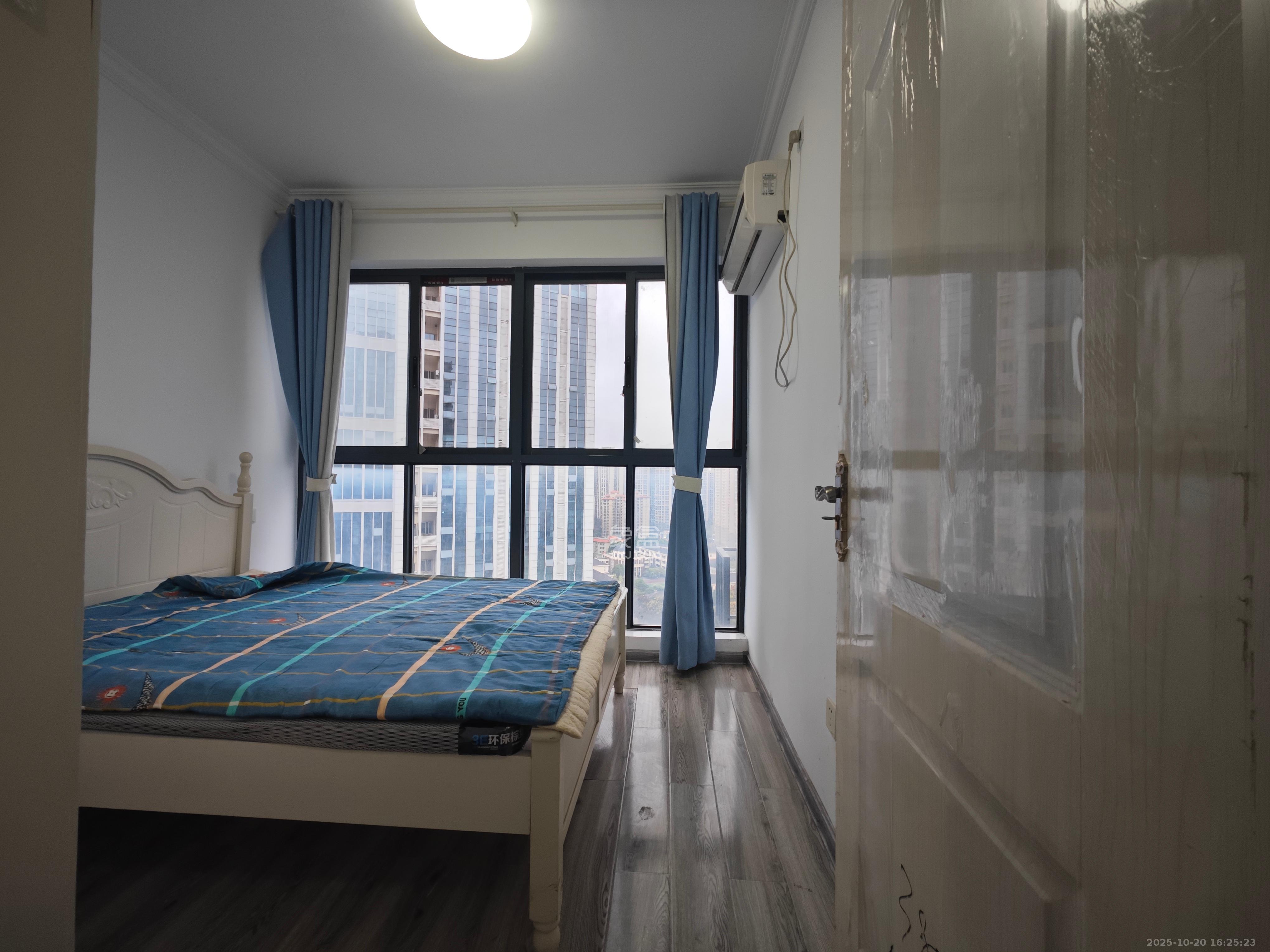 中建嘉和城  3室2厅2卫    2500.0元/月 中建嘉和城  3室2厅2卫    2500.0元/月室内图