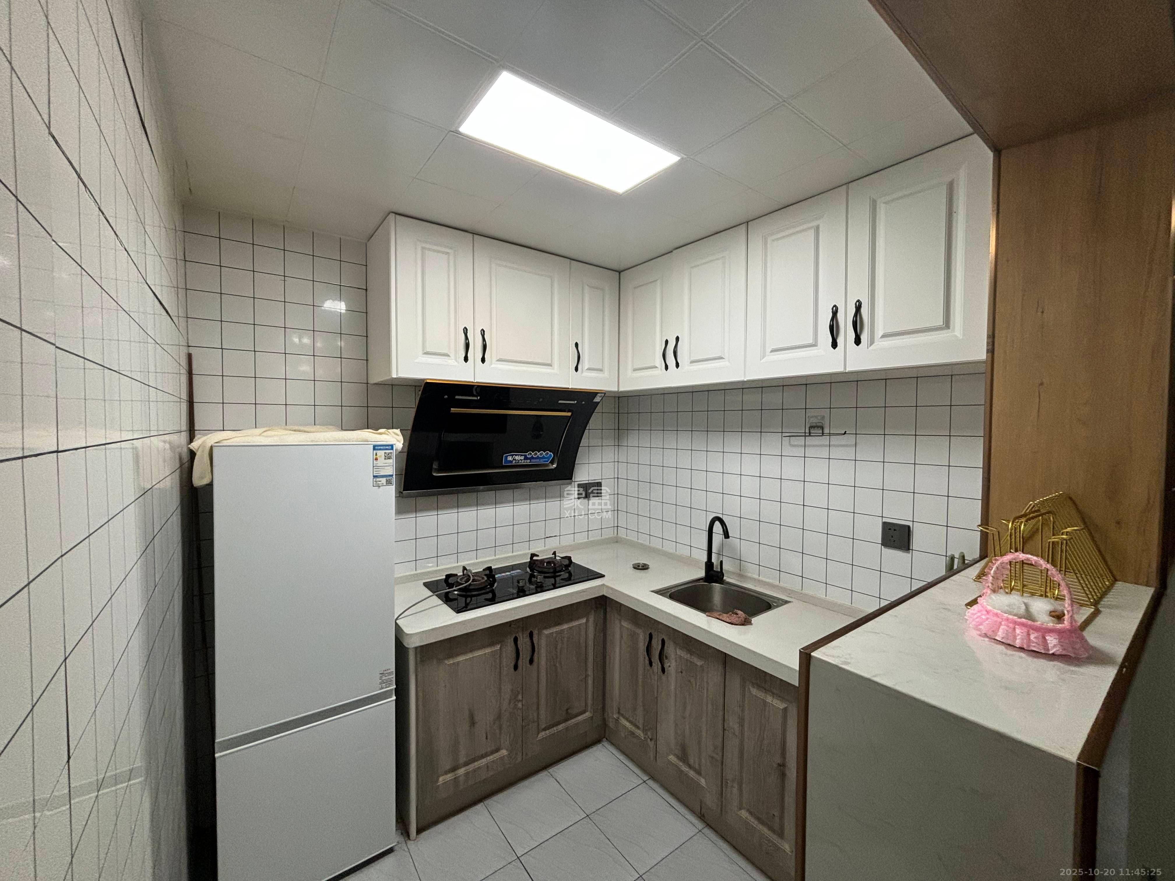 中山大厦（广阔大厦）  2室1厅1卫    2600.0元/月室内图